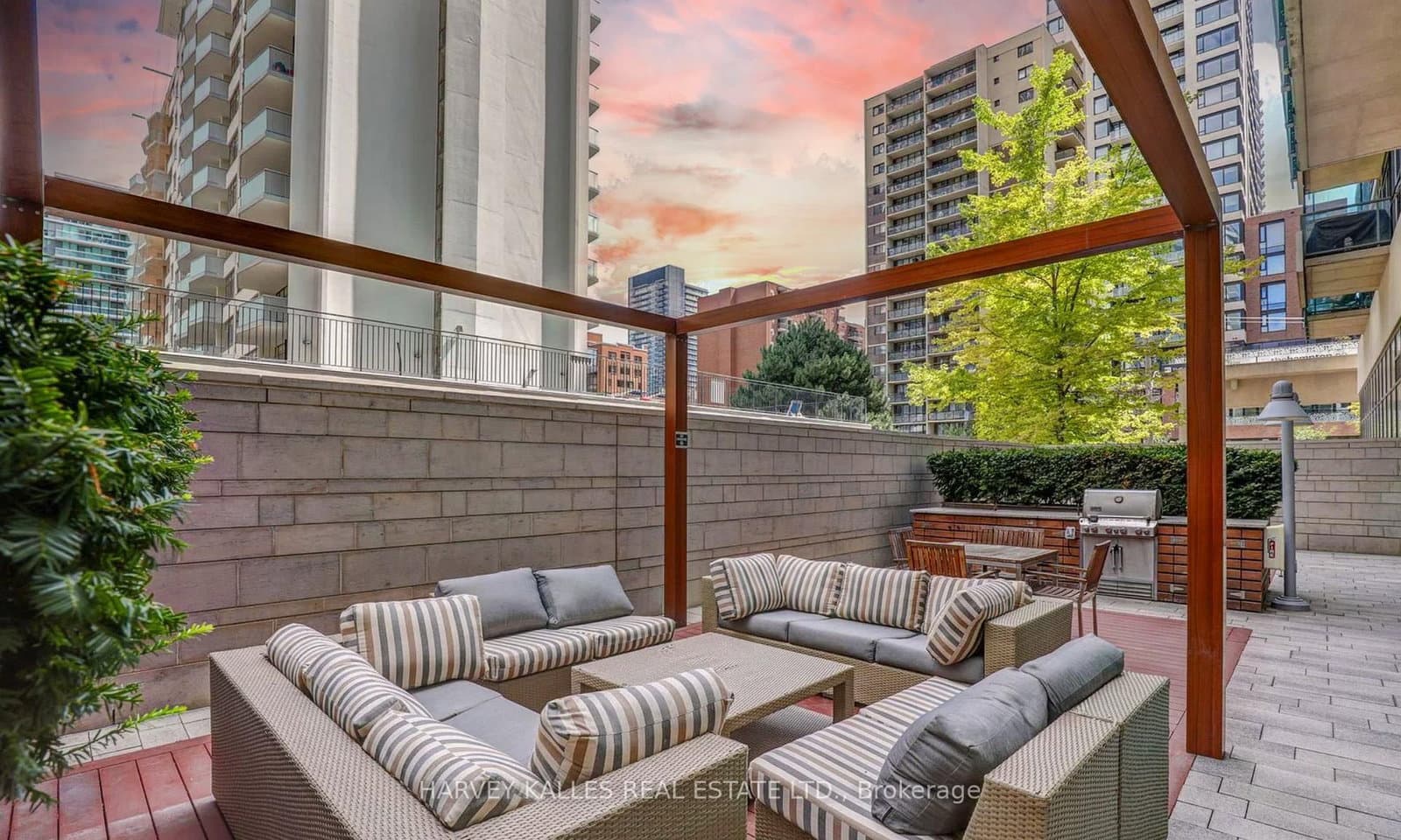 70 Roehampton Avenue, Unit 813 thumbnail 24