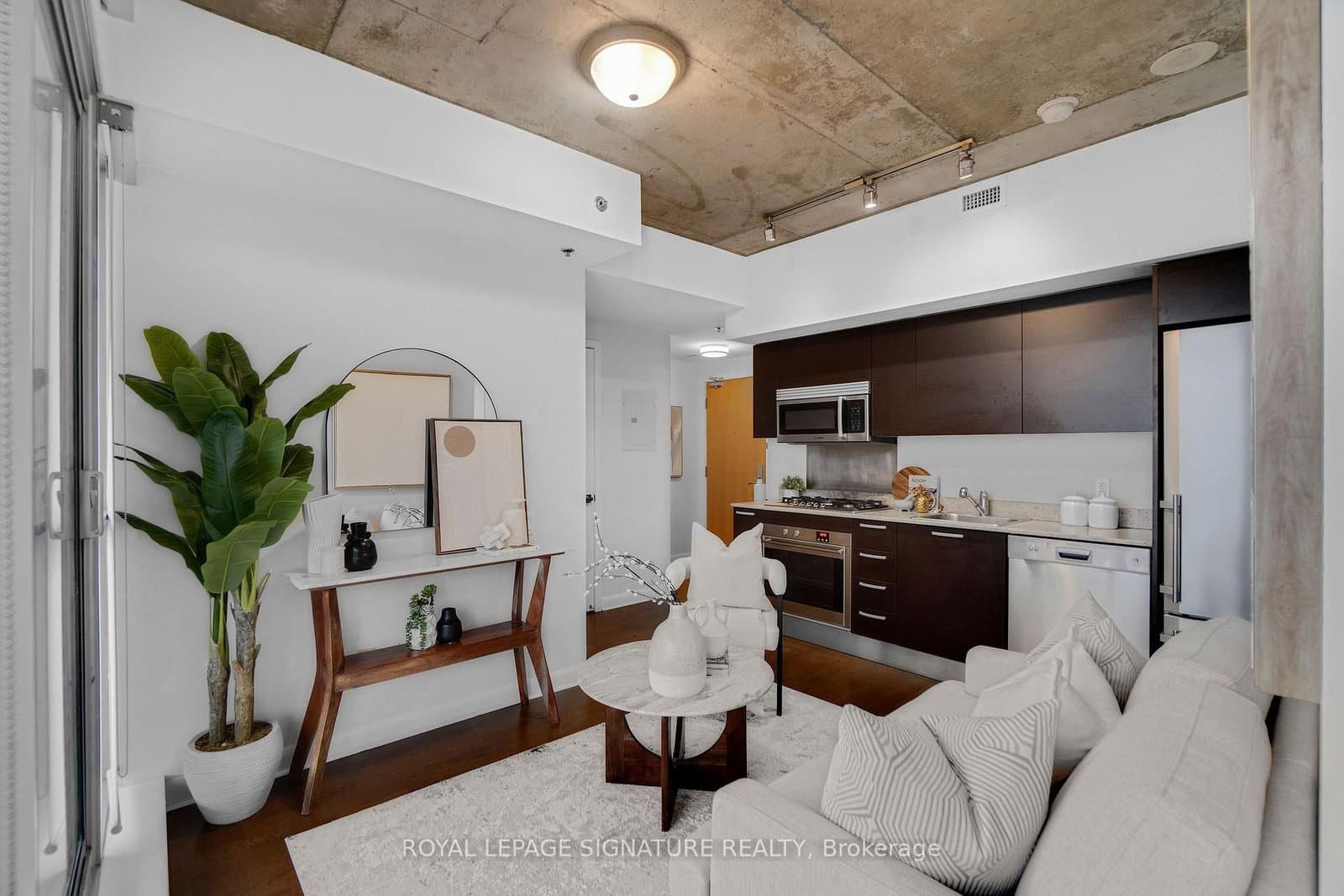 375 King Street, Unit 3210 thumbnail 16
