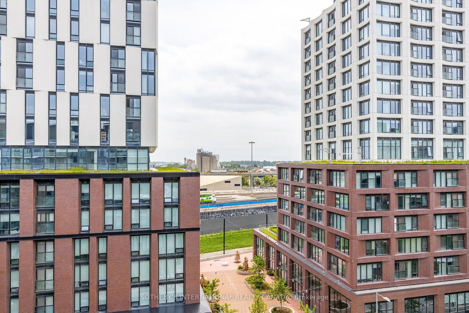 180 Mill Street, Unit S808 thumbnail 31