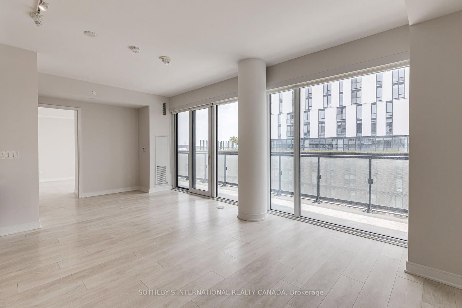 180 Mill Street, Unit S808 thumbnail 6