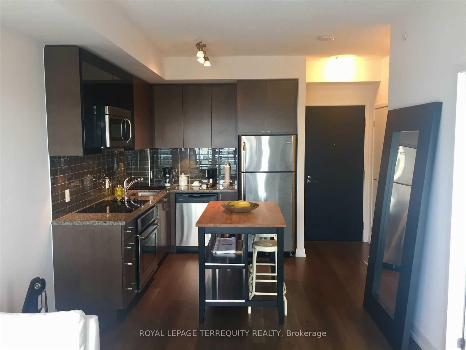 98 Lillian Street, Unit 2419 thumbnail 6