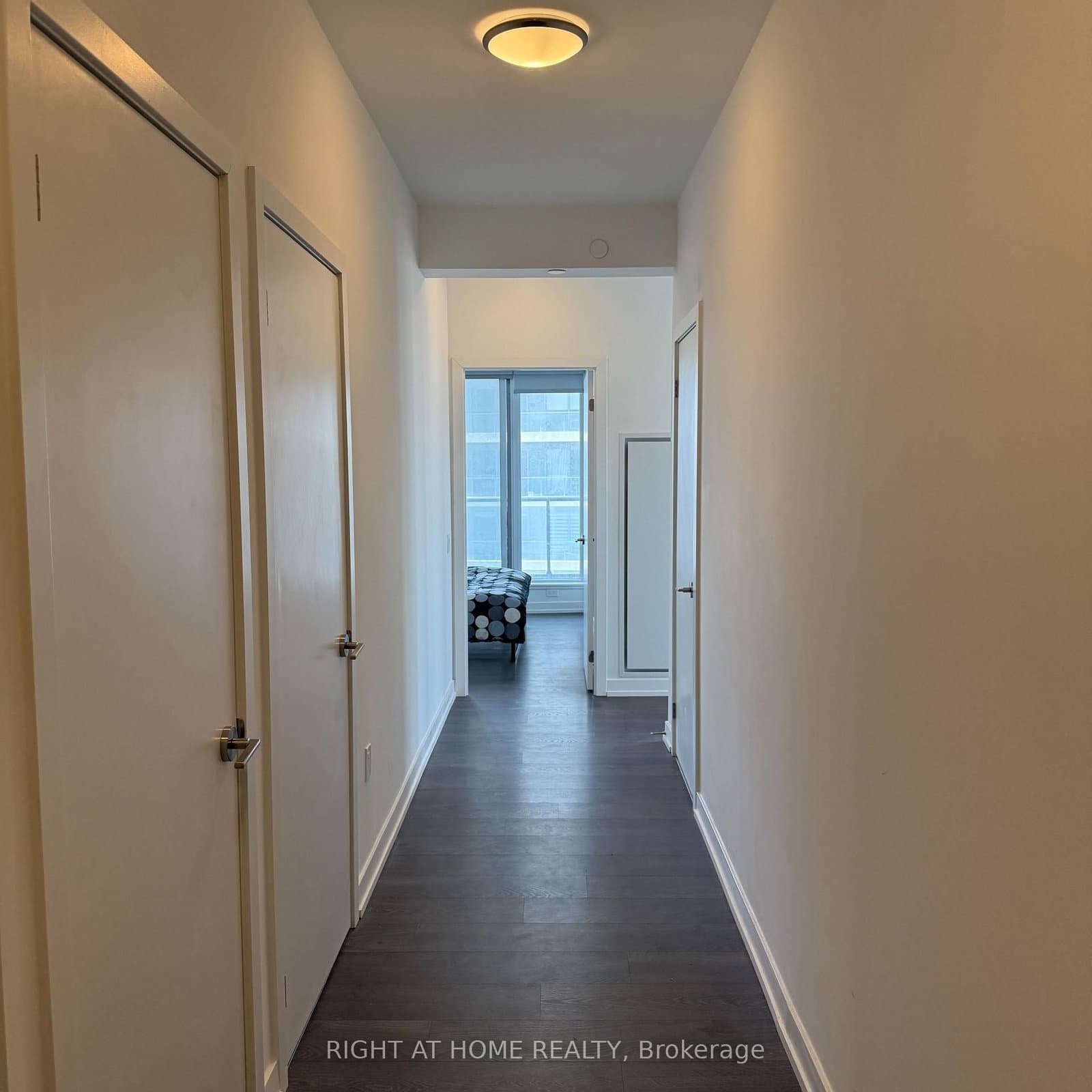 8 OLYMPIC GARDEN Drive, Unit S2702 thumbnail 2