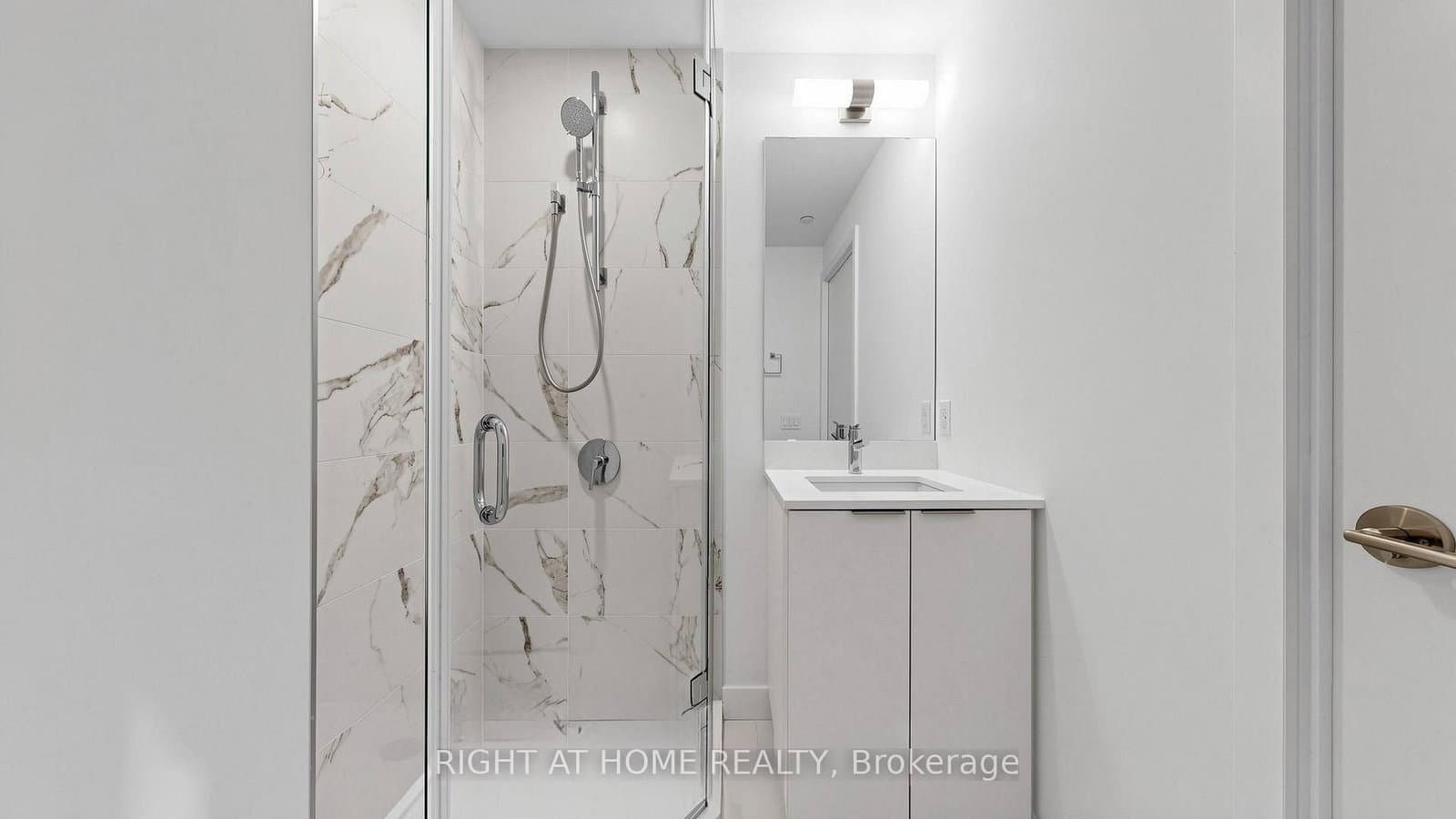 8 OLYMPIC GARDEN Drive, Unit S2702 thumbnail 20
