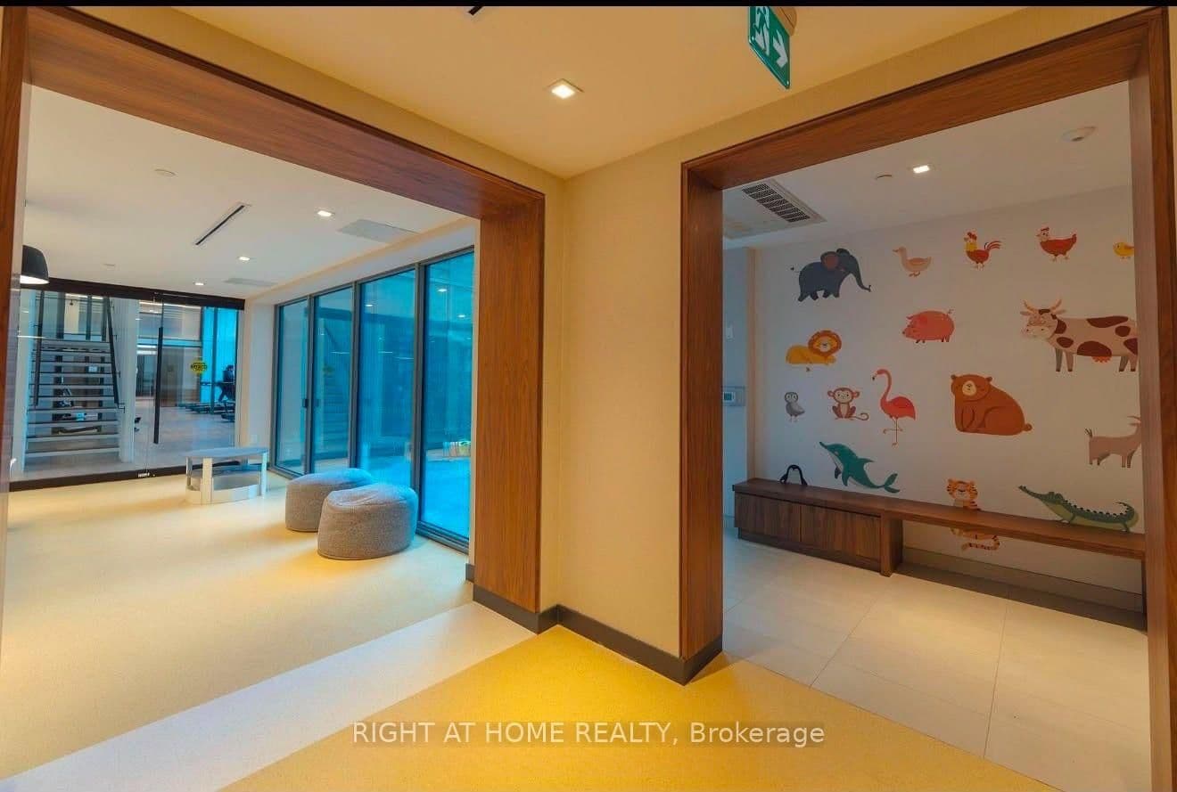 8 OLYMPIC GARDEN Drive, Unit S2702 thumbnail 34