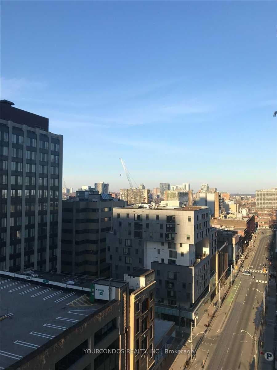 25 Richmond Street E, Unit 1114 thumbnail 10