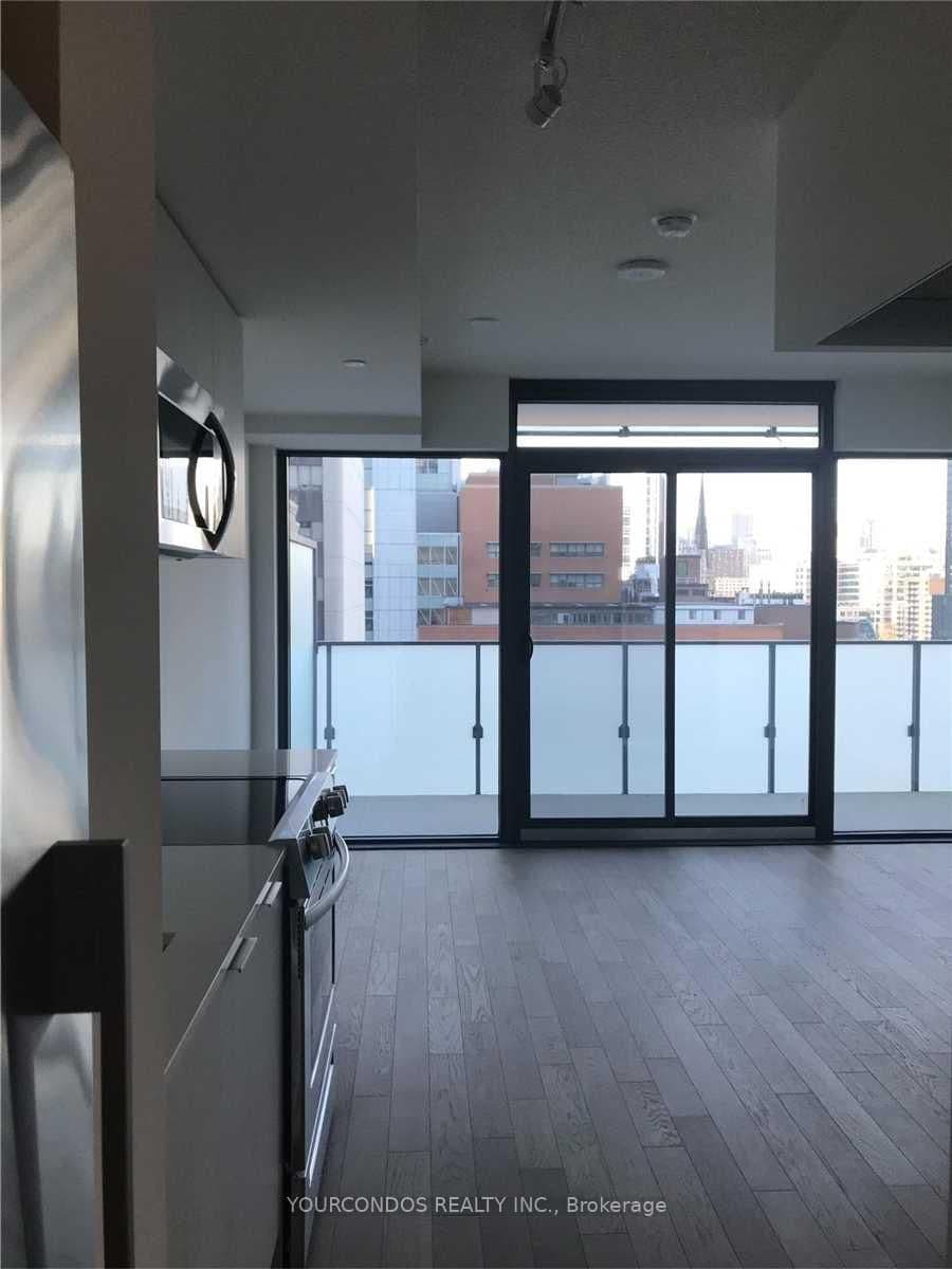 25 Richmond Street E, Unit 1114 thumbnail 4