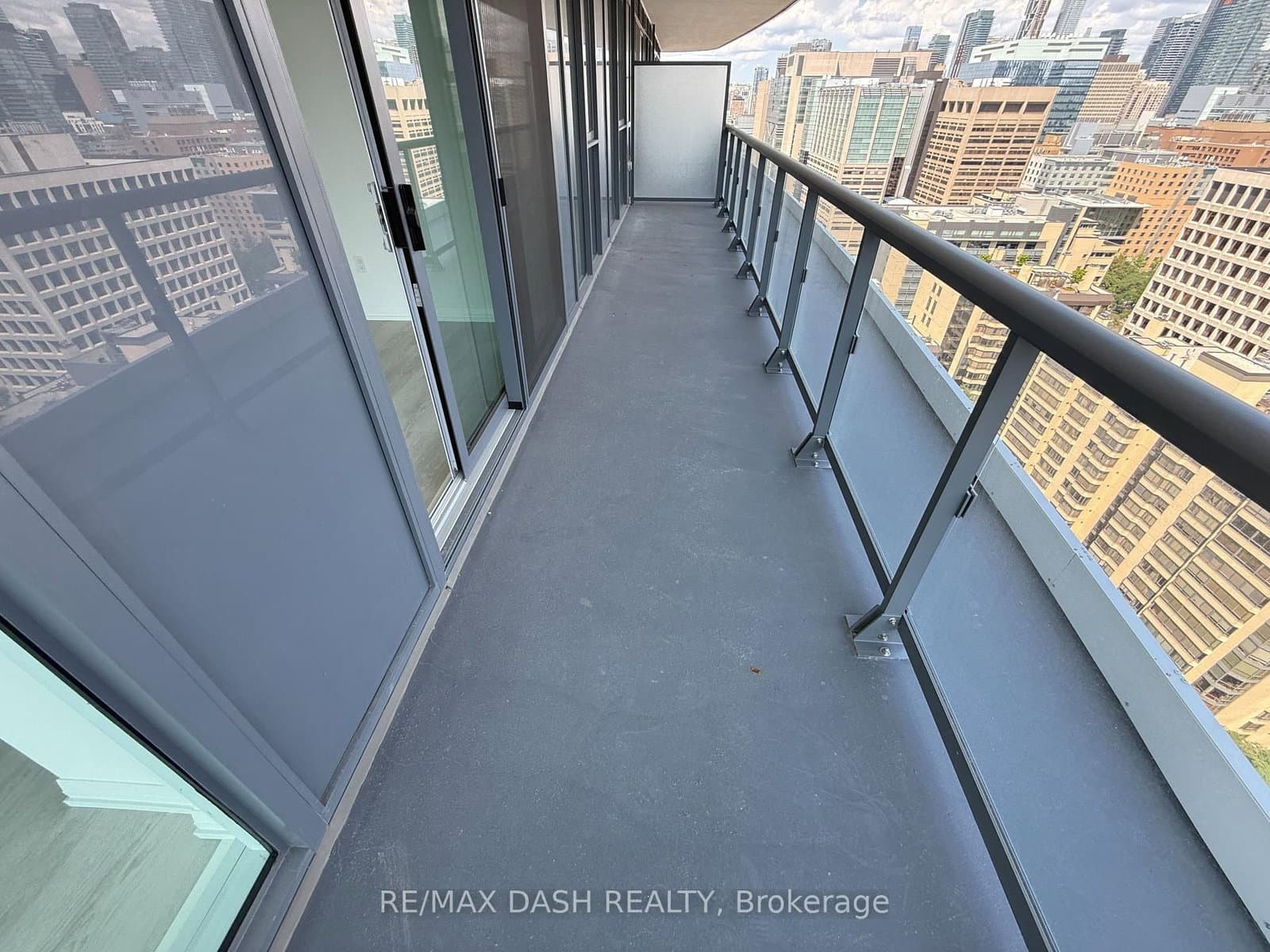 280 Dundas Street W, Unit 2505 thumbnail 30