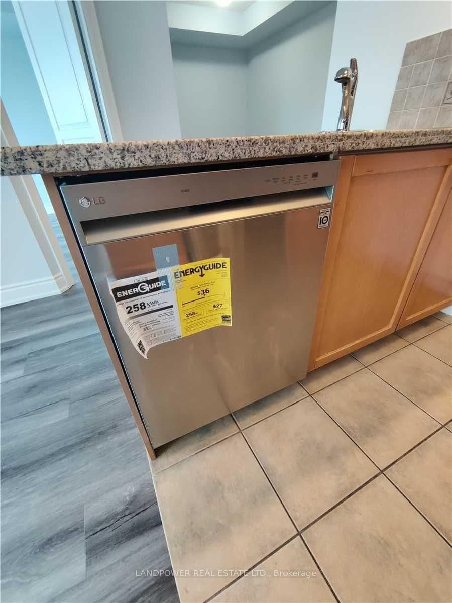 10 Northtown Way, Unit 906 thumbnail 3