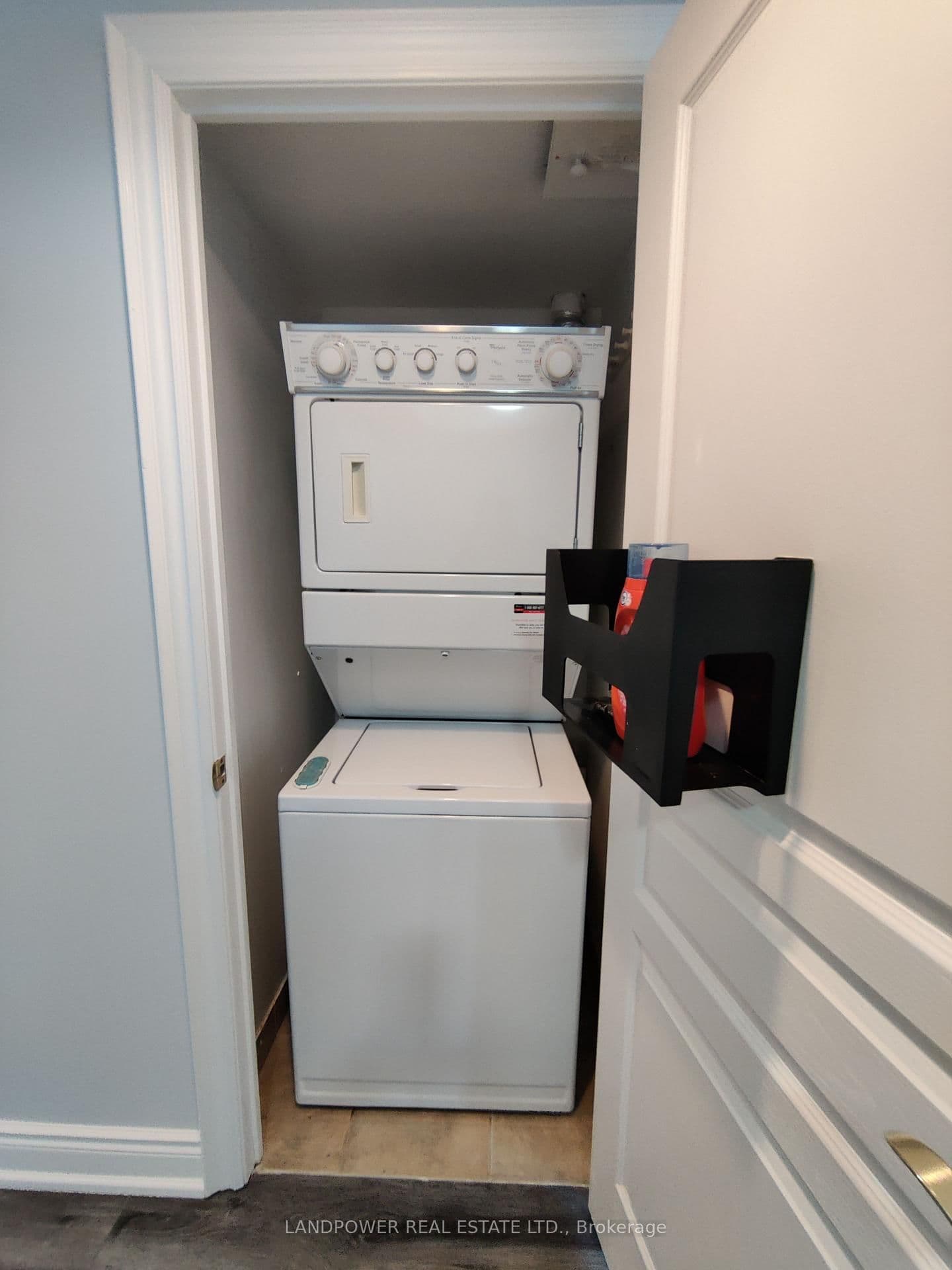 10 Northtown Way, Unit 906 thumbnail 5