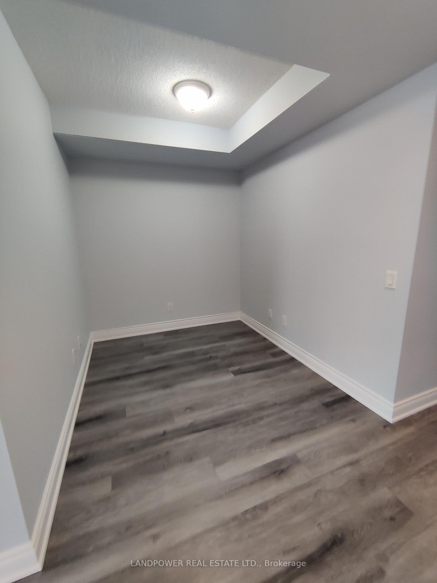10 Northtown Way, Unit 906 thumbnail 9