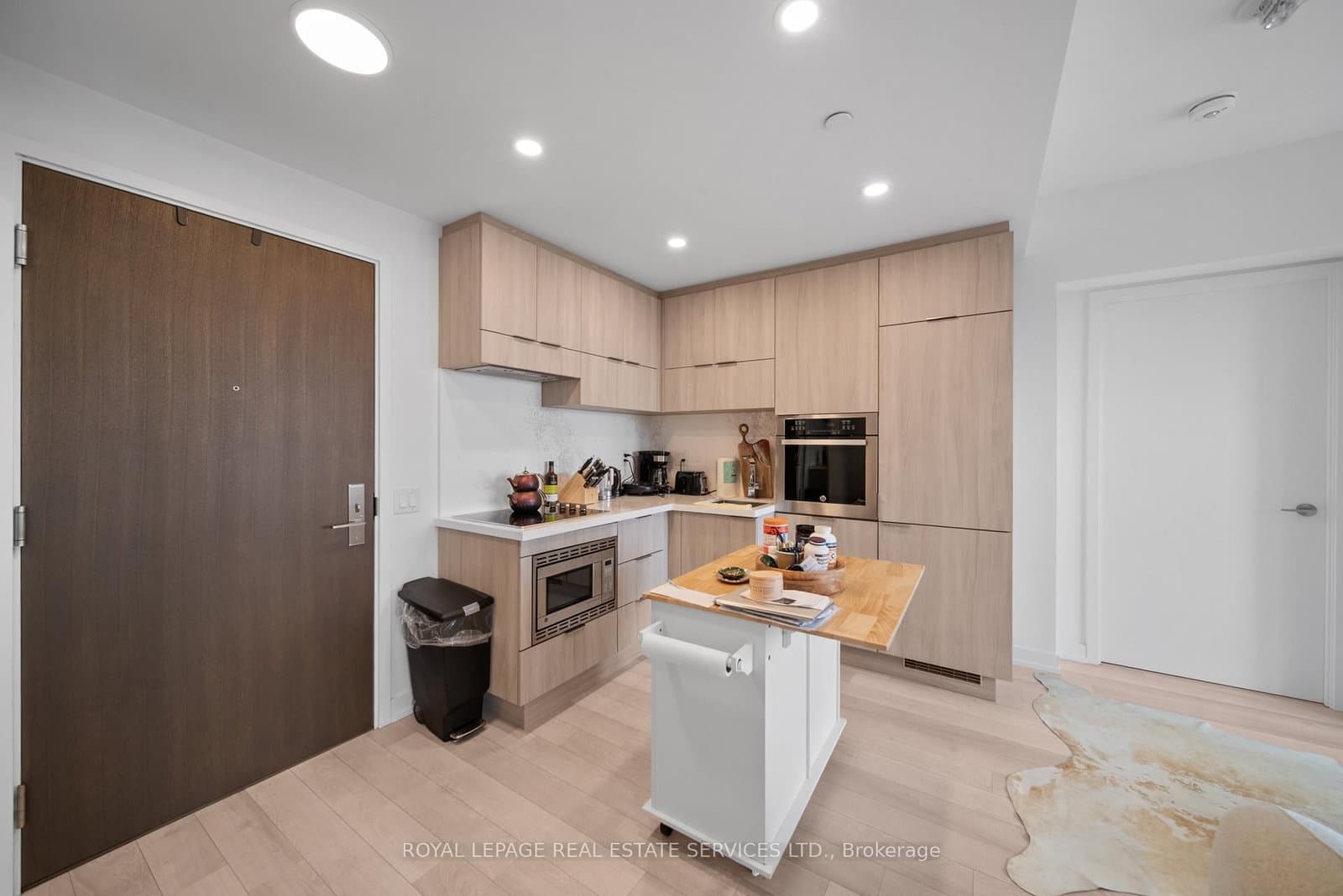 39 Roehampton Avenue, Unit 4207 thumbnail 3