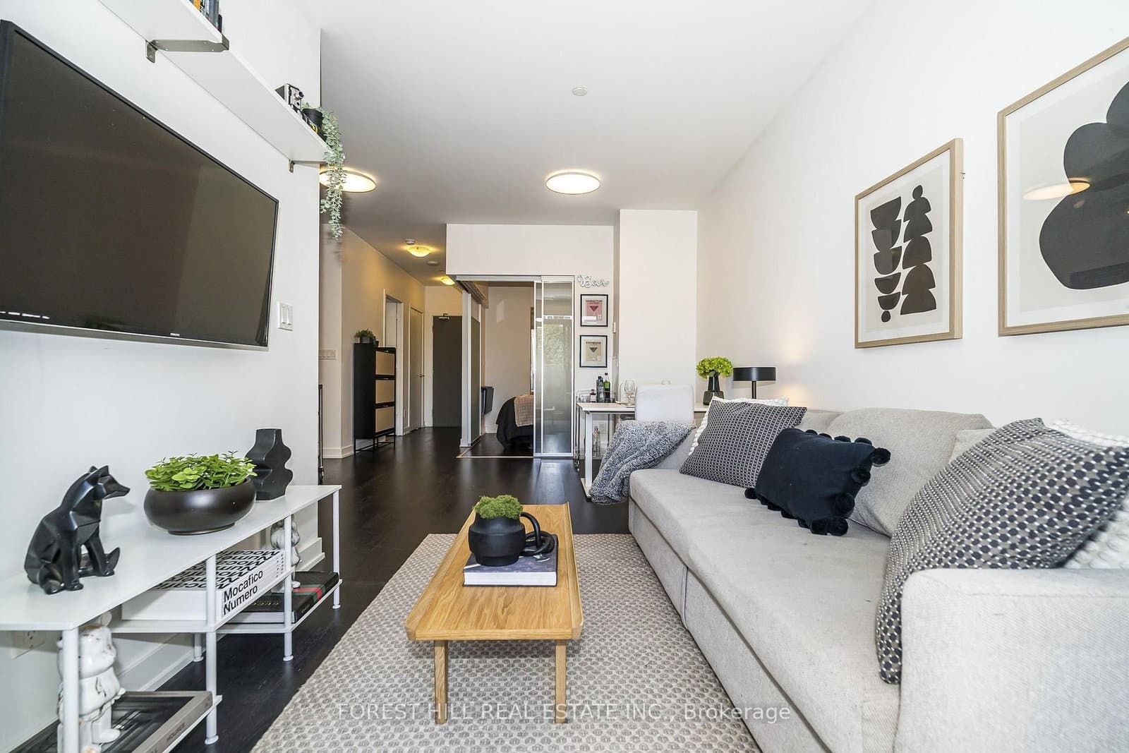 501 St Clair Avenue W, Unit 202 thumbnail 13