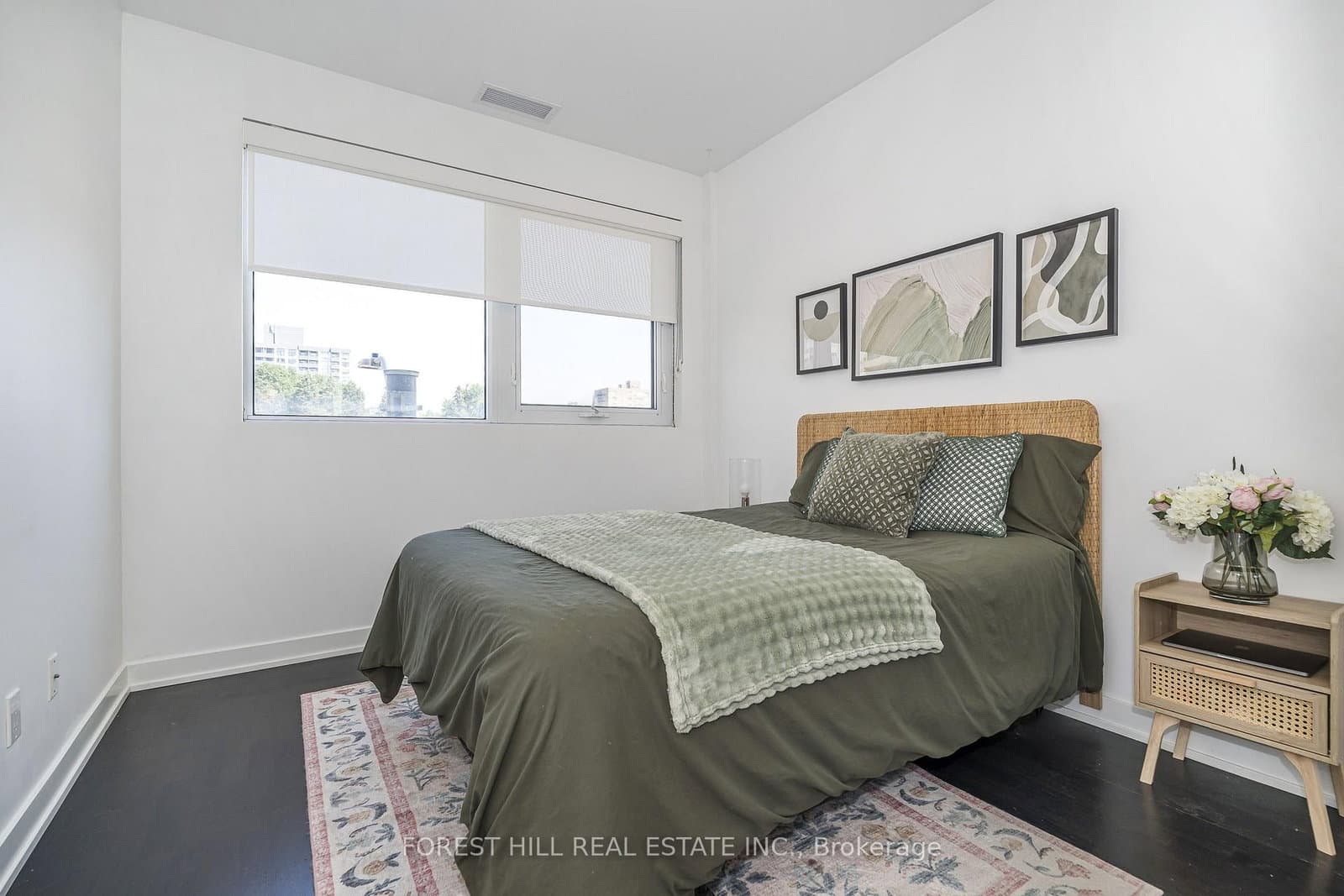 501 St Clair Avenue W, Unit 202 thumbnail 17