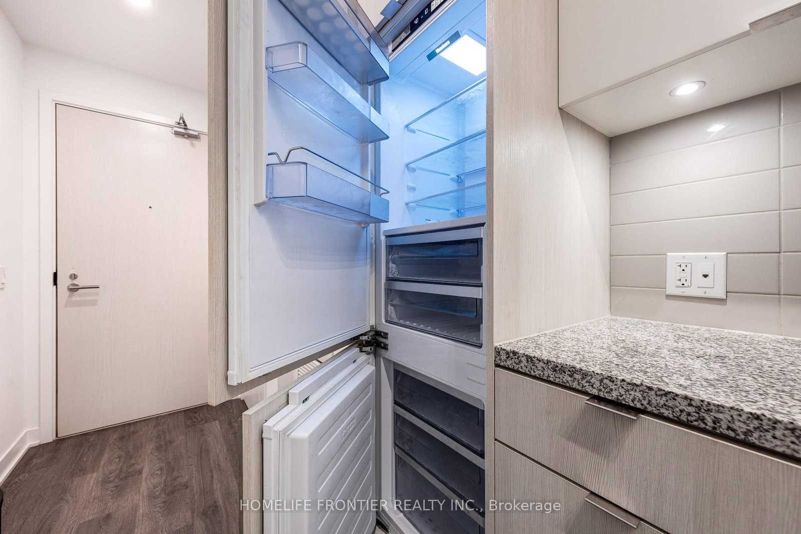 115 Blue Jays Way, Unit 705 thumbnail 11
