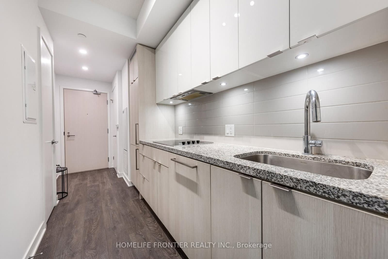 115 Blue Jays Way, Unit 705 thumbnail 8