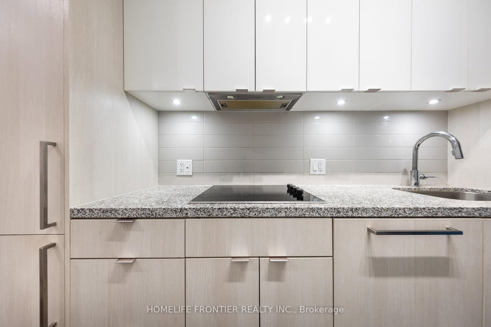 115 Blue Jays Way, Unit 705 thumbnail 9