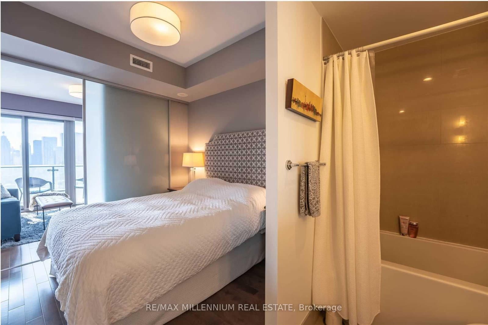 70 Distillery Lane, Unit 3108 thumbnail 9