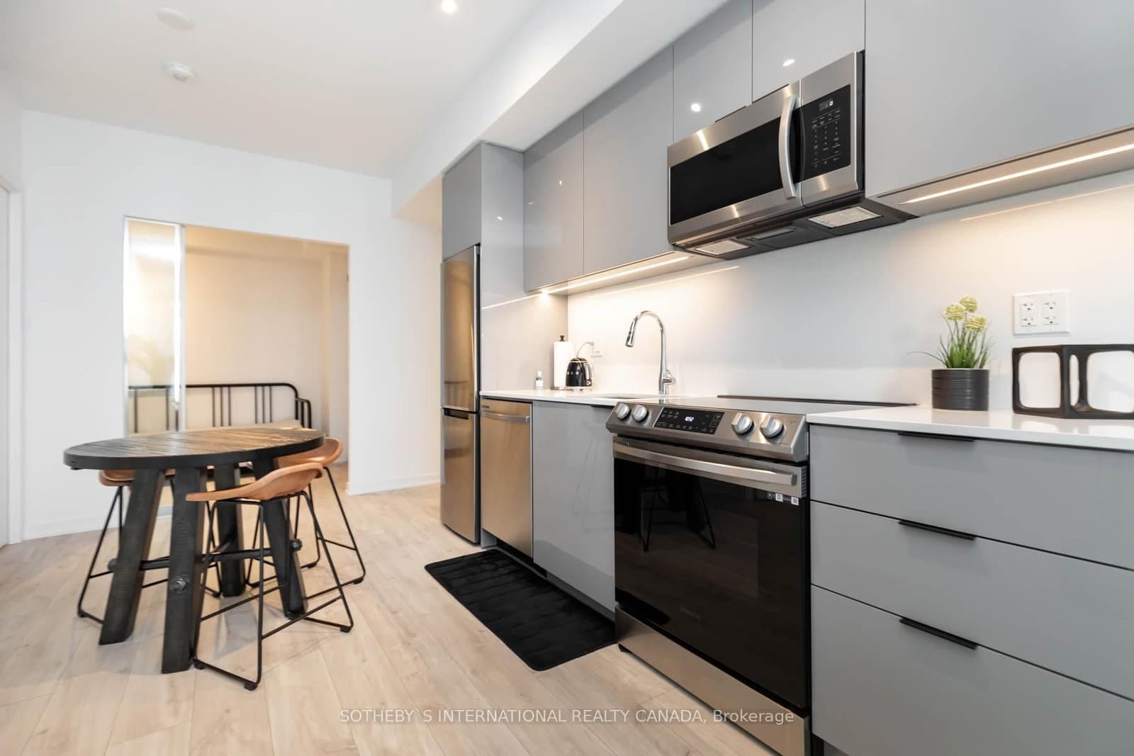 50 Power Street, Unit 1320 thumbnail 13