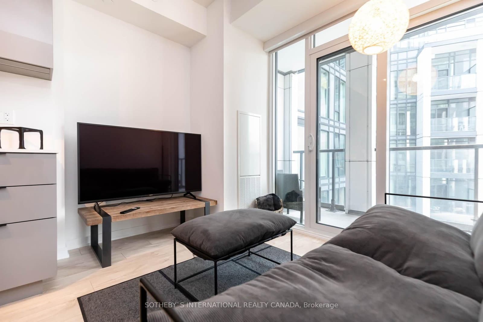 50 Power Street, Unit 1320 thumbnail 5