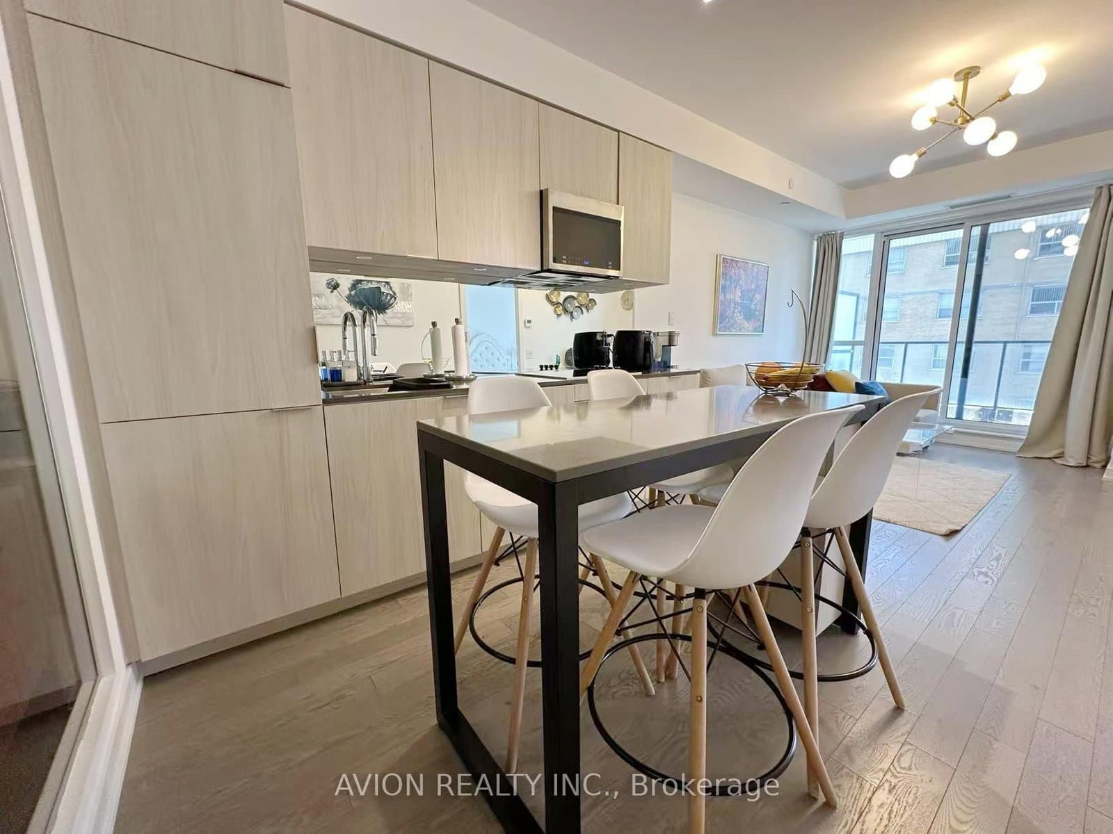 609 Avenue Road, Unit 606 thumbnail 5