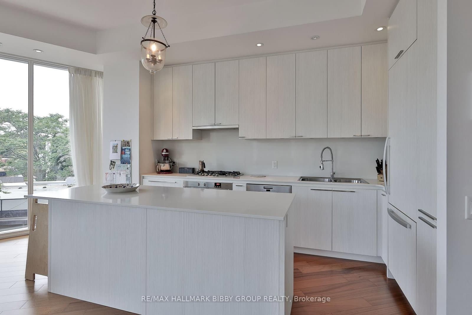 88 Davenport Road, Unit 308 thumbnail 16