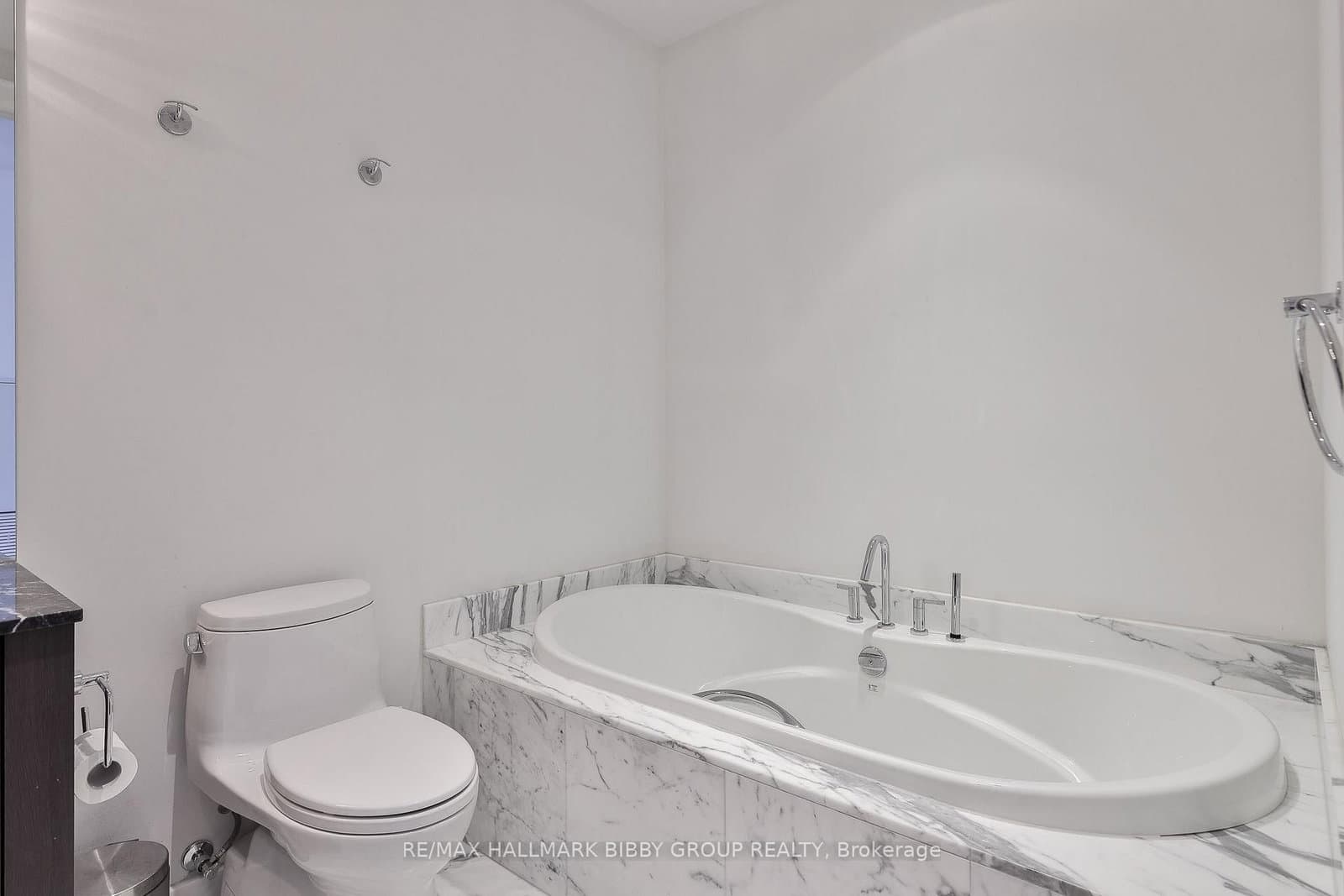 88 Davenport Road, Unit 308 thumbnail 24