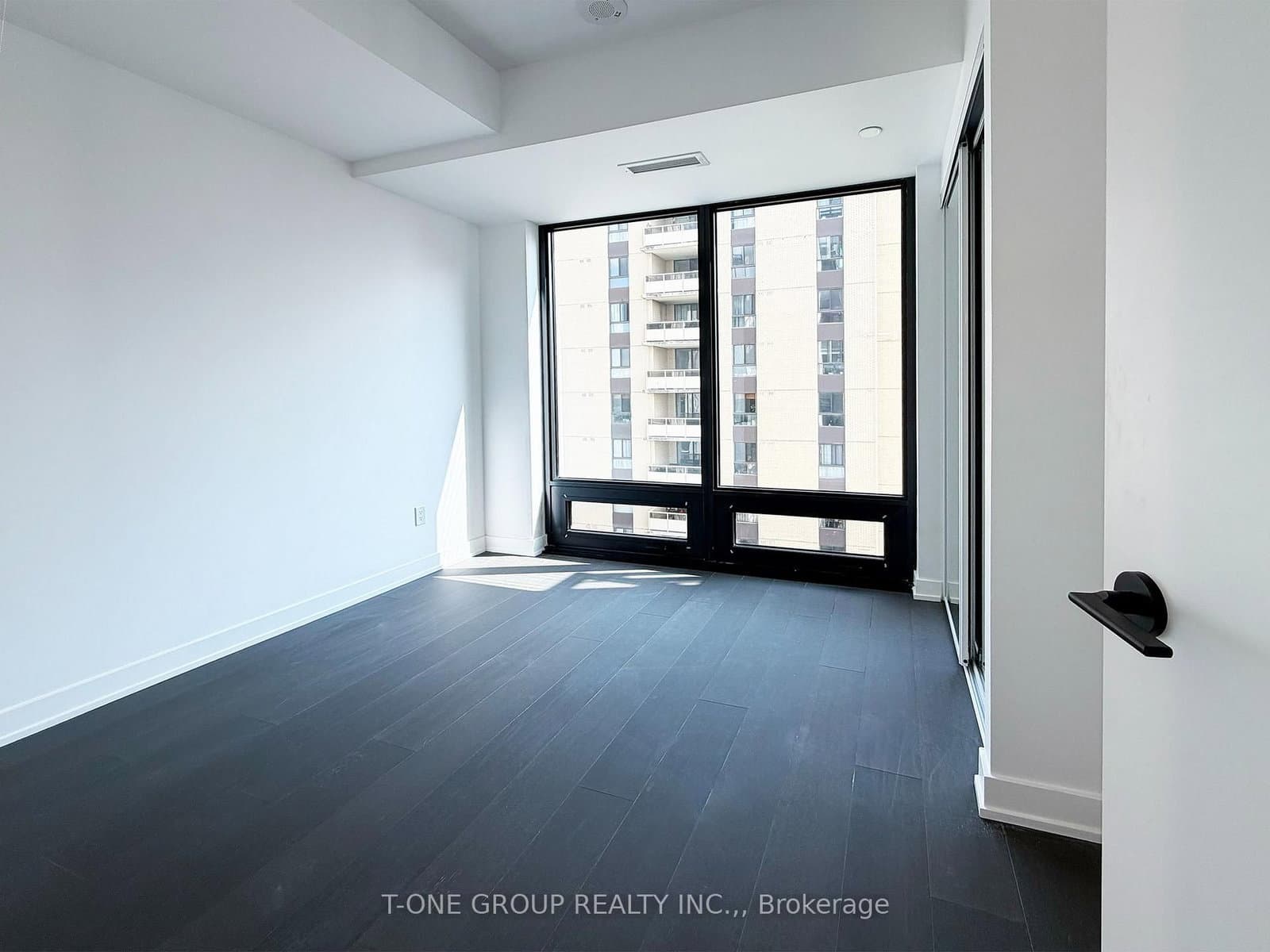 91 Montclair Avenue, Unit 1706 thumbnail 13