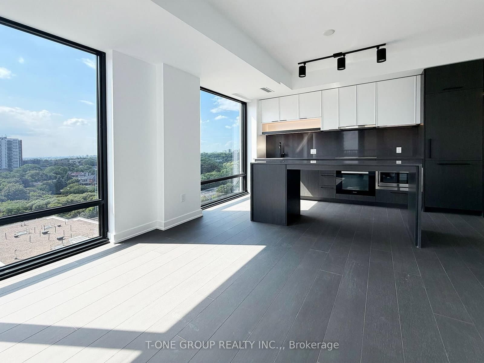 91 Montclair Avenue, Unit 1706 thumbnail 4