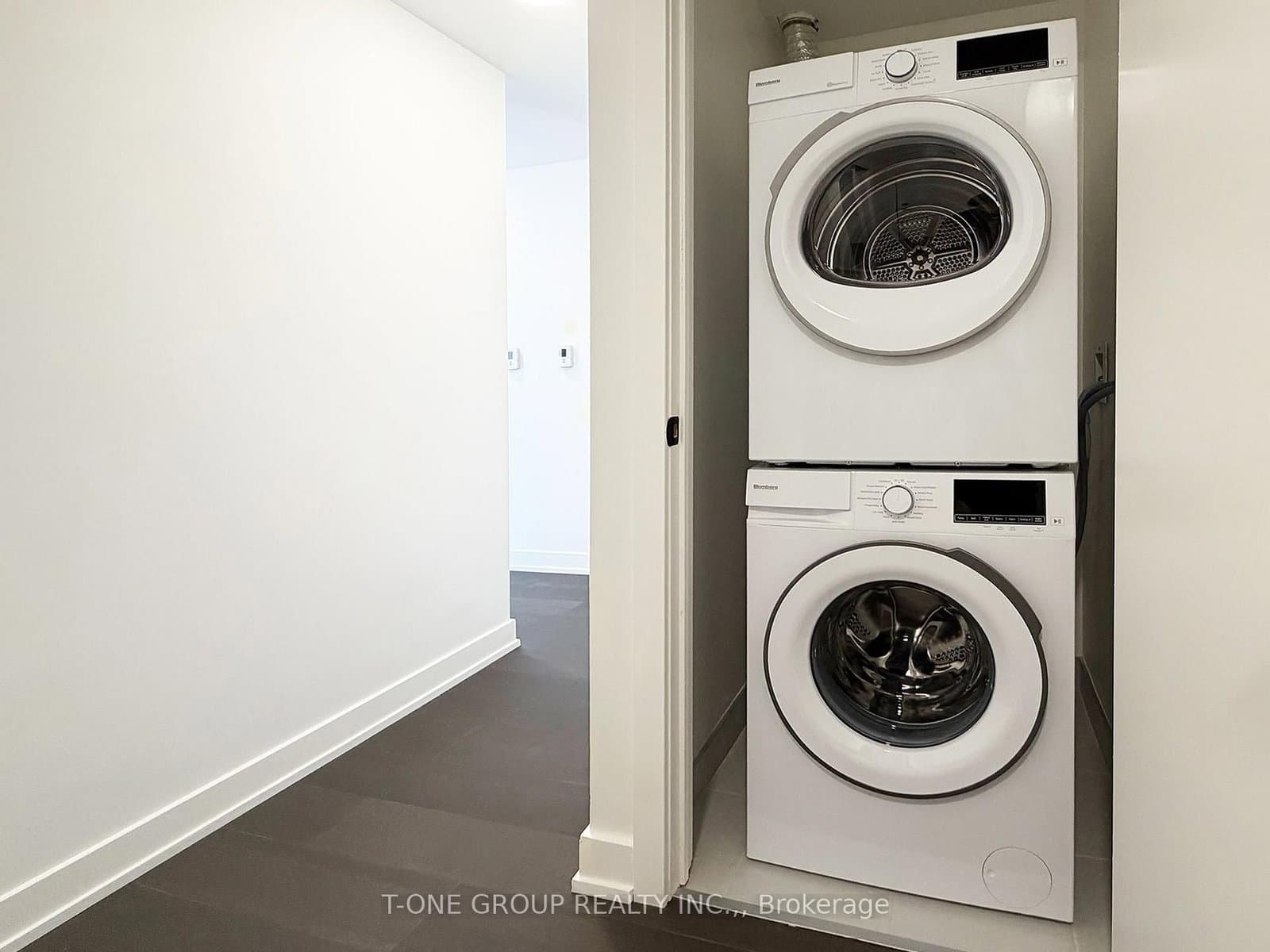 91 Montclair Avenue, Unit 1706 thumbnail 8