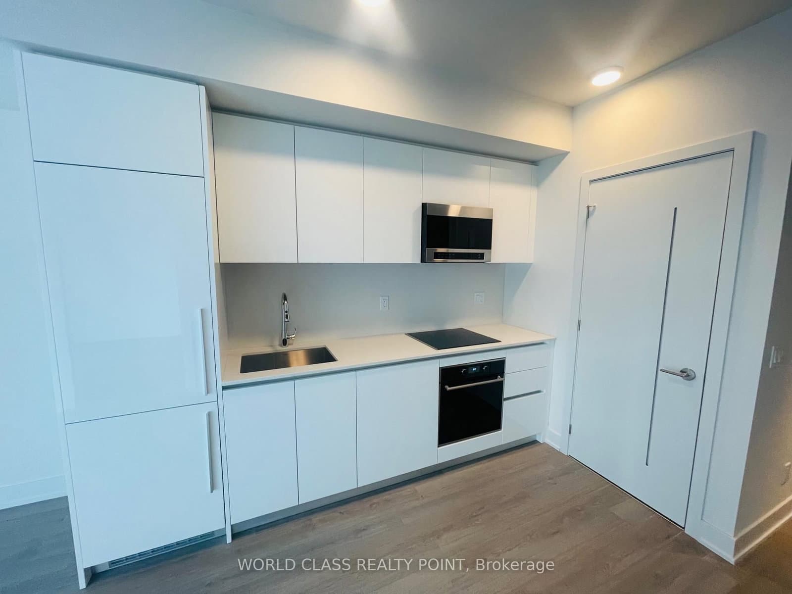 8 Cumberland Street, Unit 2404 thumbnail 2