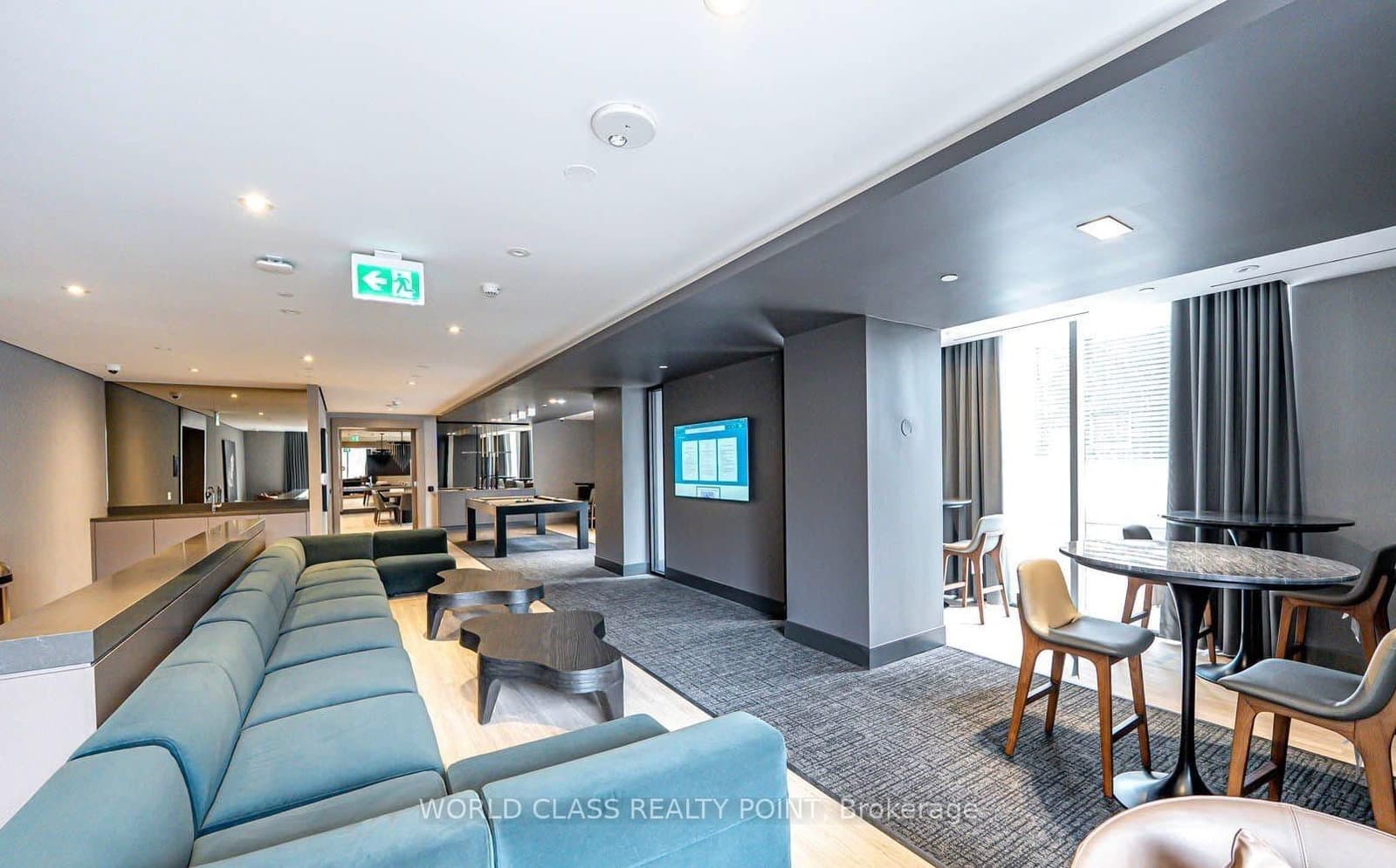 8 Cumberland Street, Unit 2404 thumbnail 20