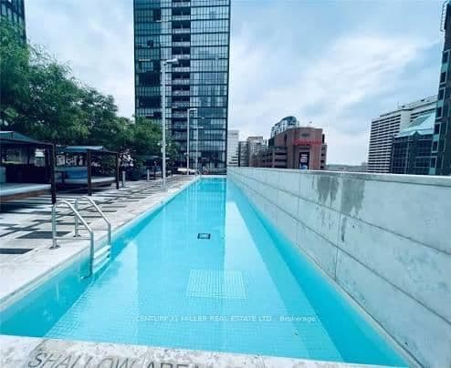 101 Charles Street E, Unit 1509 thumbnail 9