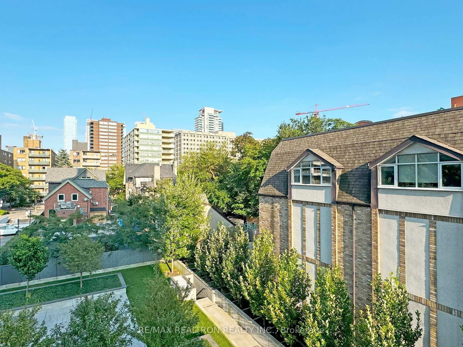 485 Huron Street, Unit 201 thumbnail 14