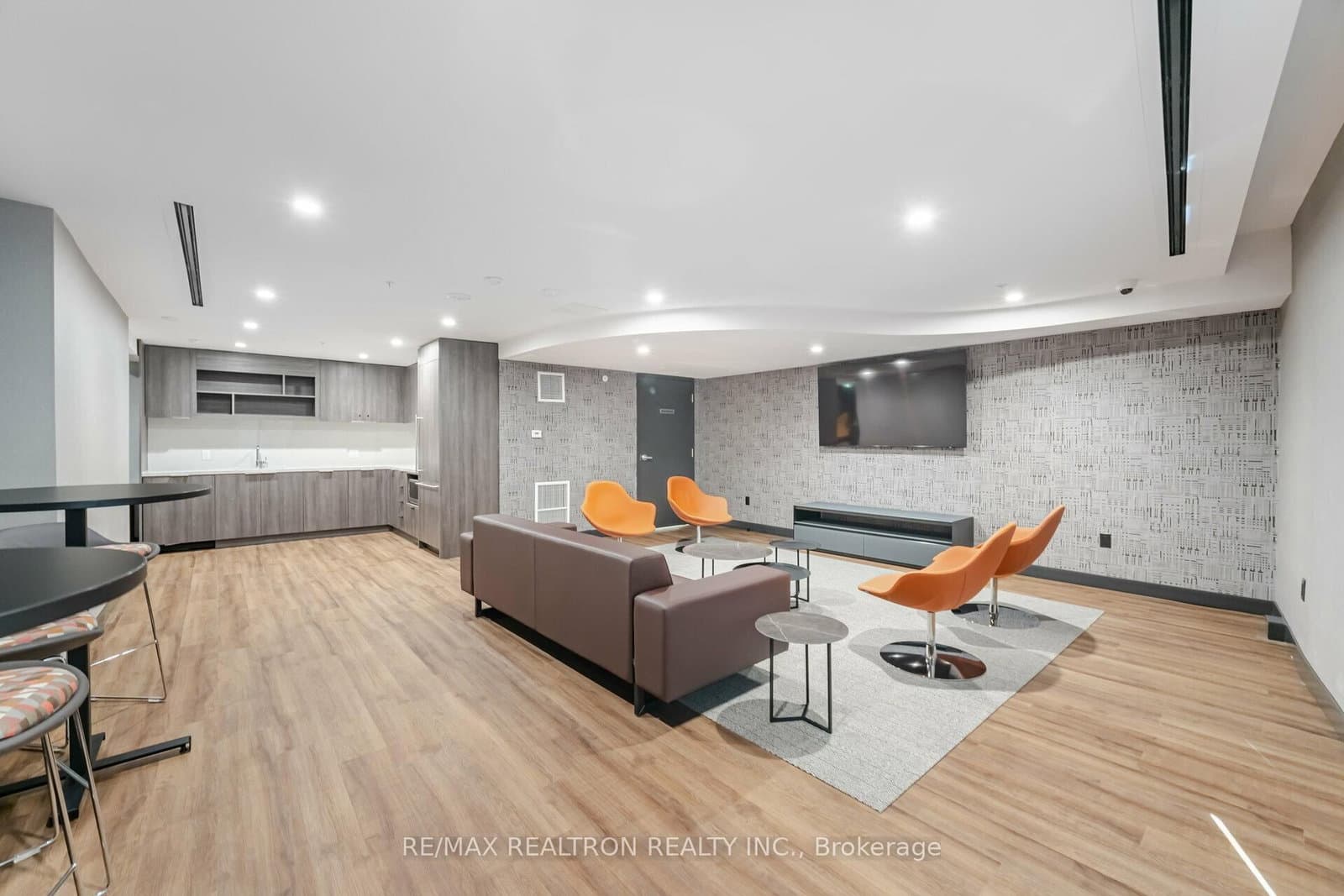 2525 Bathurst Street, Unit 1203 thumbnail 26
