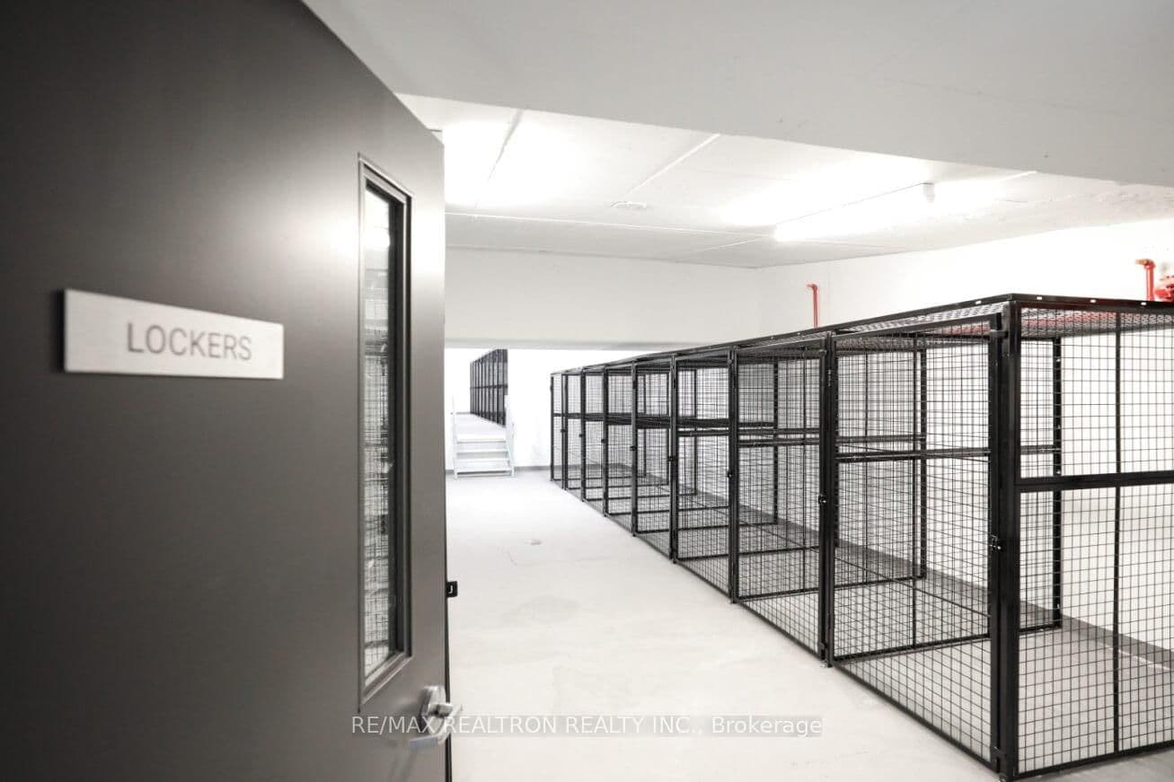 2525 Bathurst Street, Unit 1203 thumbnail 31