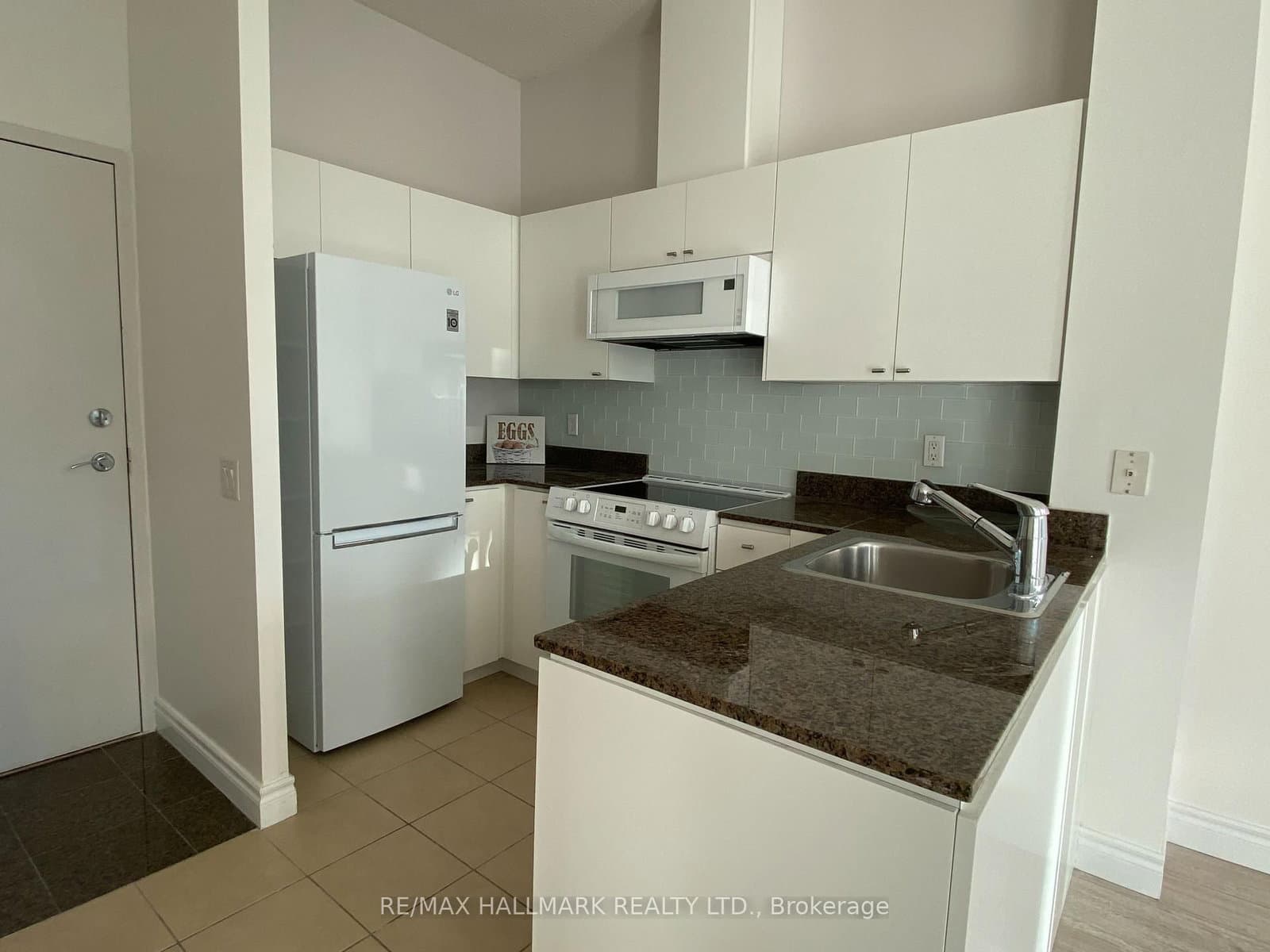 361 Front Street W, Unit 107 thumbnail 11