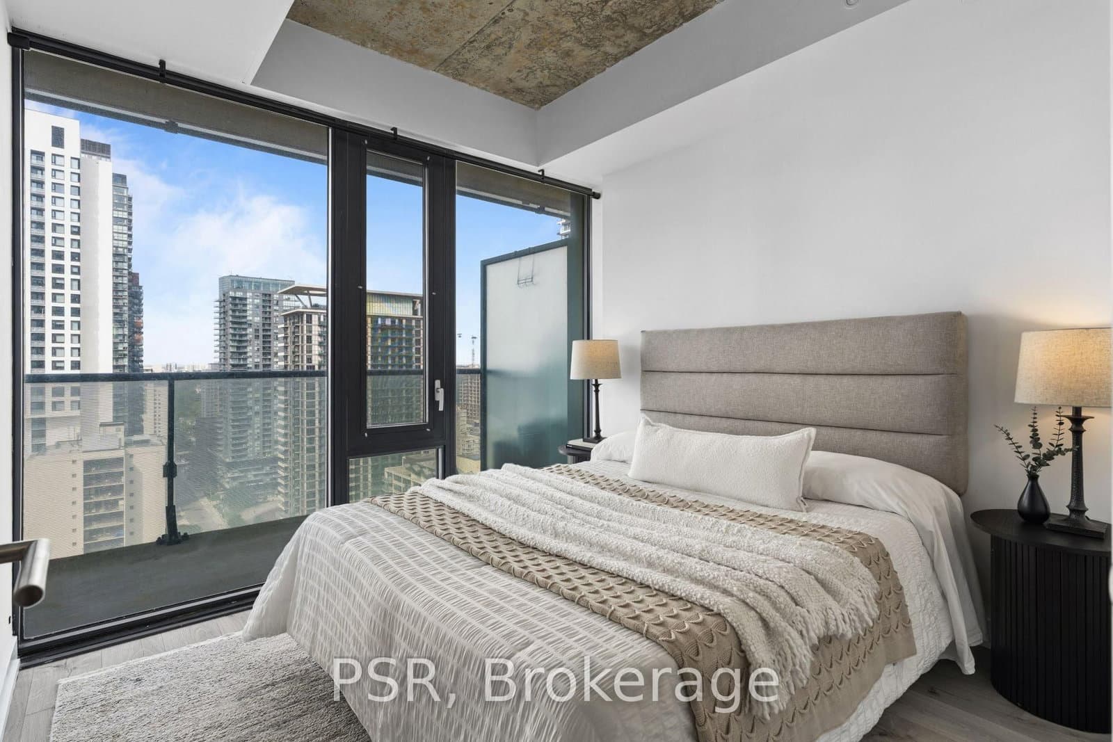 161 Roehampton Avenue, Unit 2601 thumbnail 14