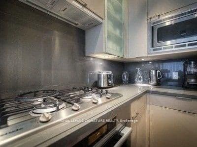 55 Scollard Street, Unit 406 thumbnail 14