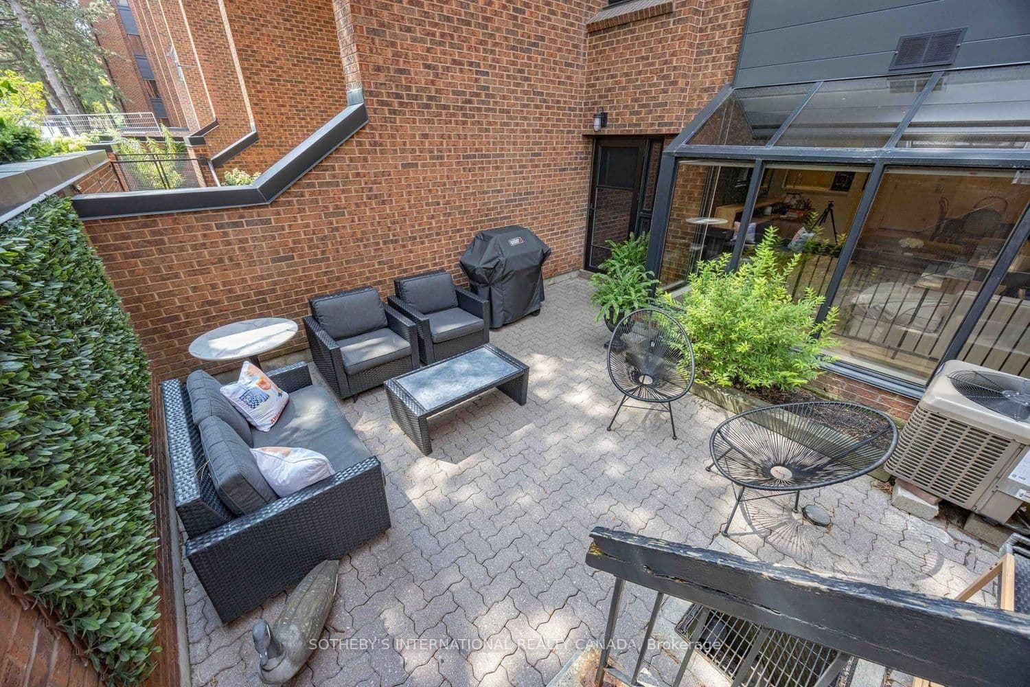 142 Pears Avenue, Unit A10 thumbnail 30