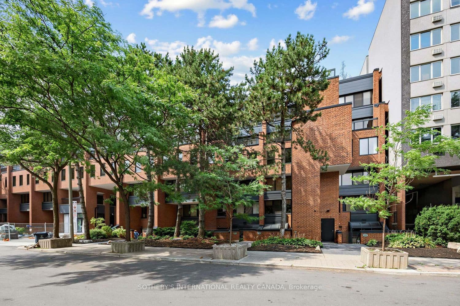 142 Pears Avenue, Unit A10 thumbnail 32