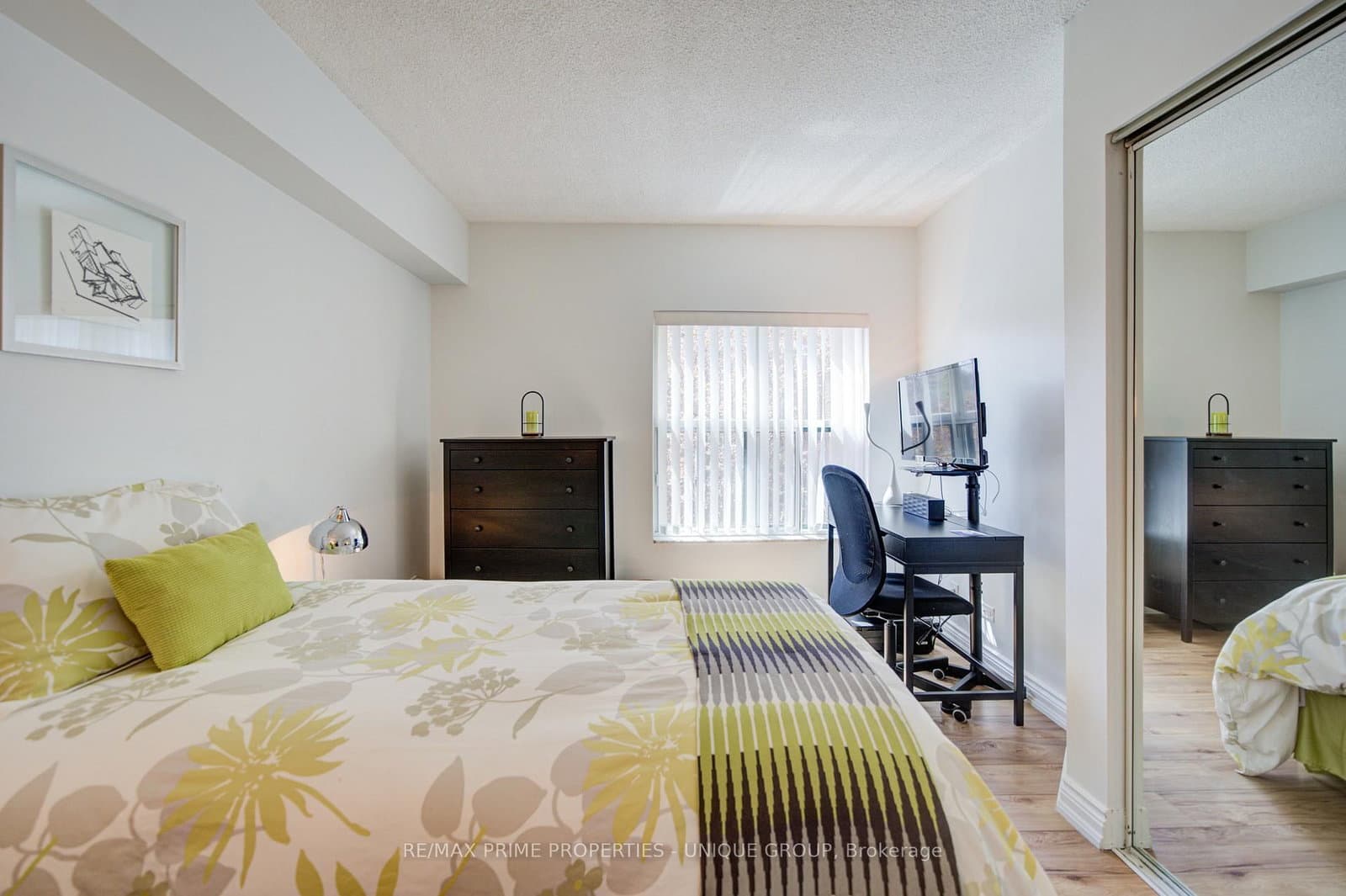 97 Lawton Boulevard, Unit 202 thumbnail 33