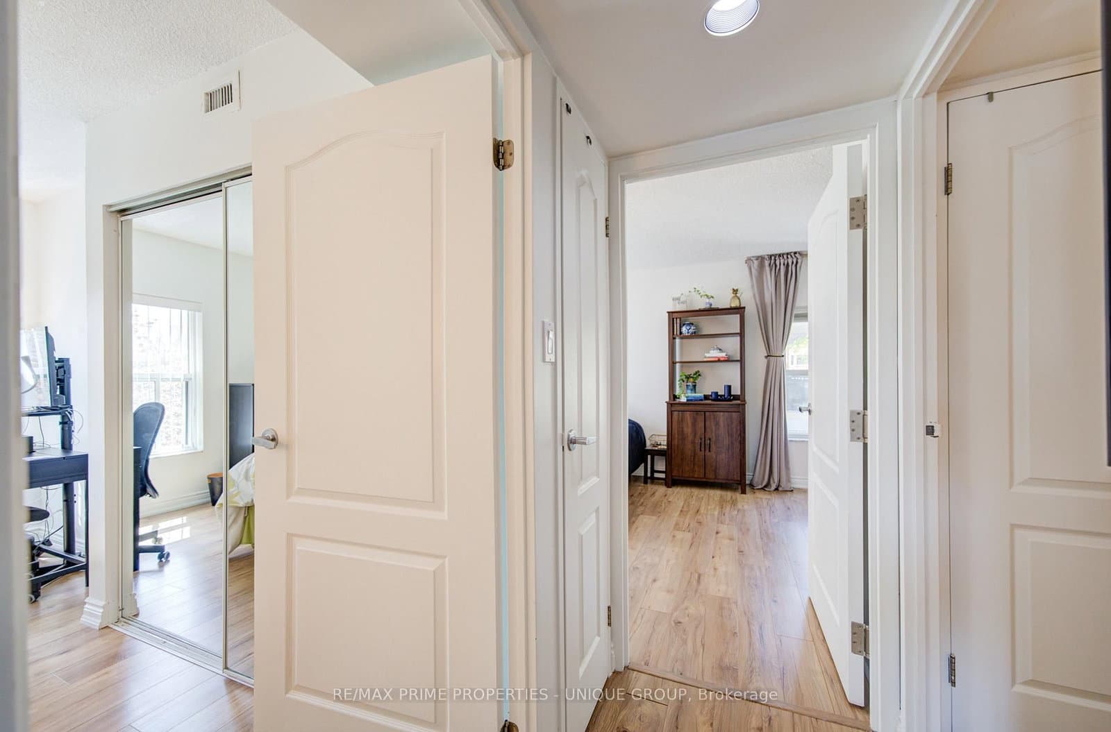 97 Lawton Boulevard, Unit 202 thumbnail 7