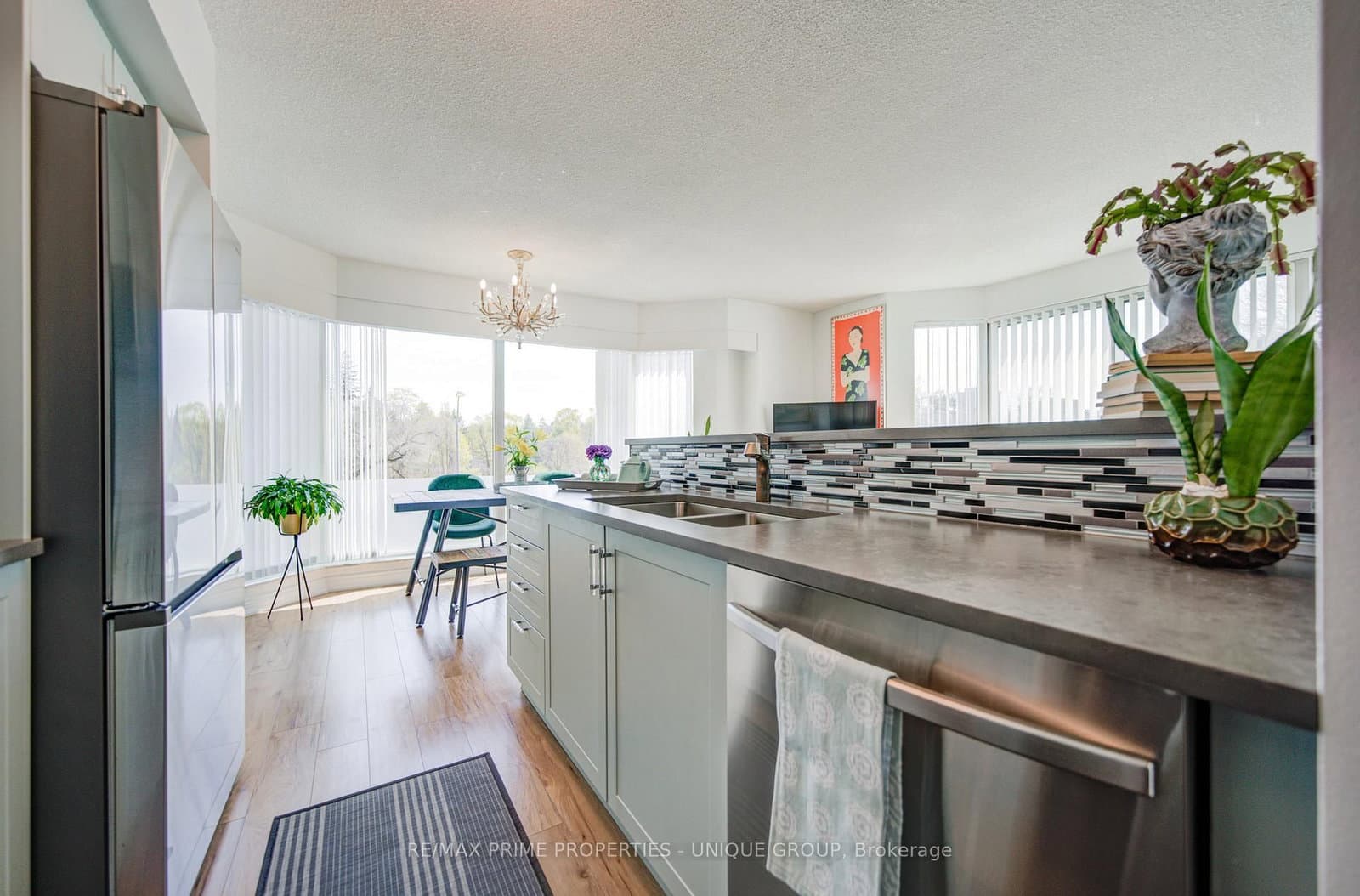 97 Lawton Boulevard, Unit 202 thumbnail 8