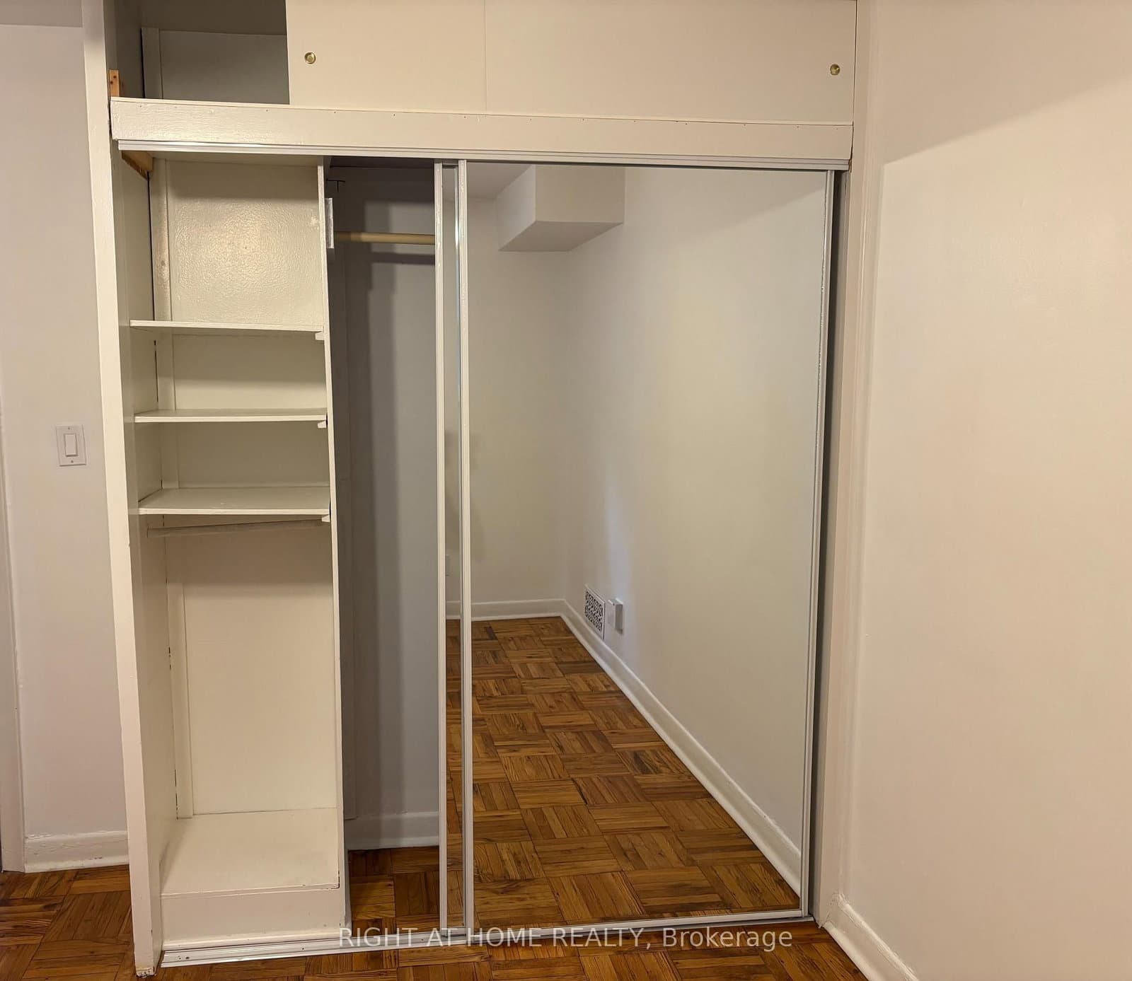 170 Bowood Avenue, Unit one thumbnail 10