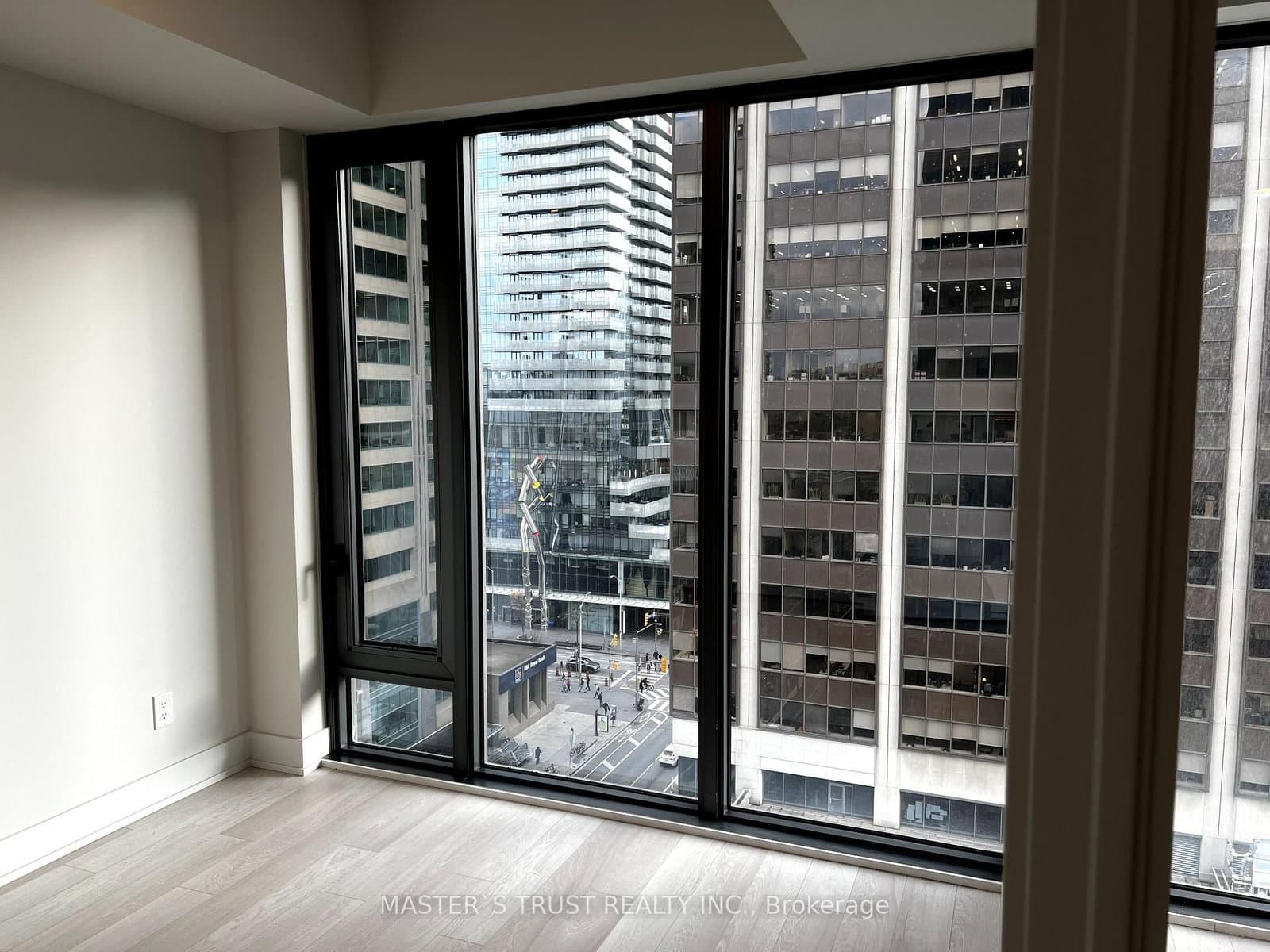 8 Cumberland Street, Unit 1105 thumbnail 6