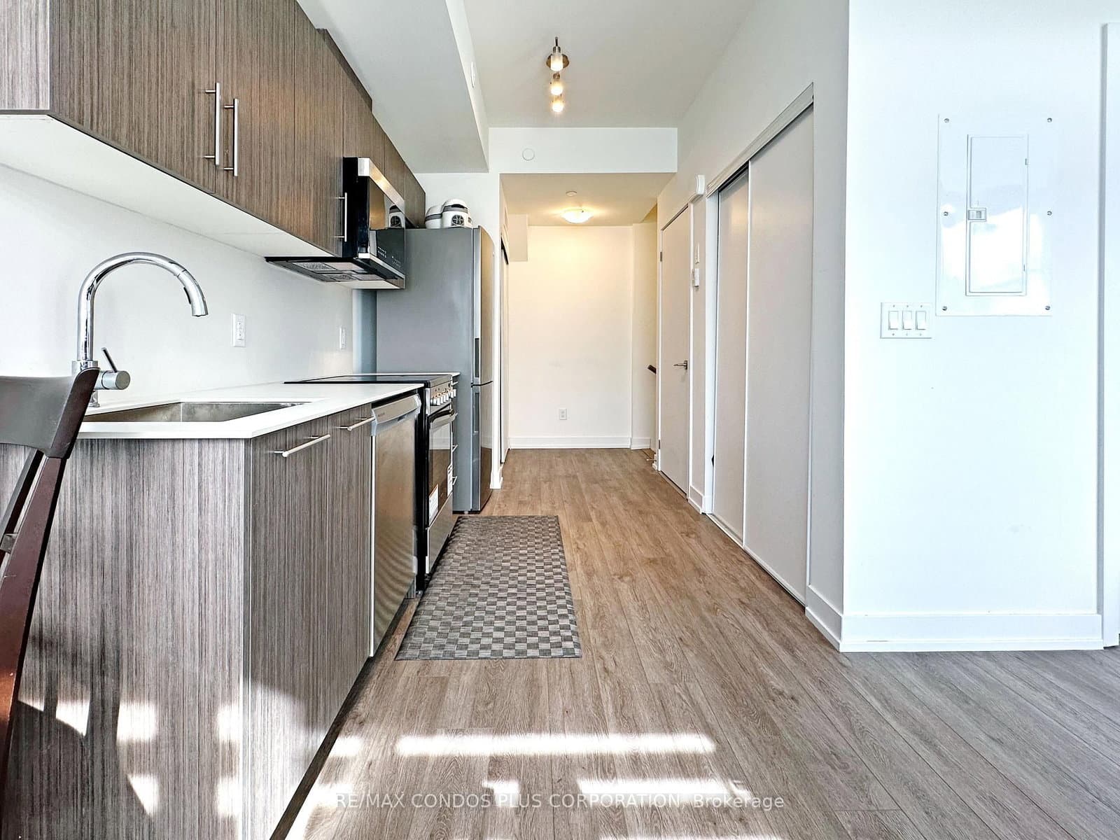 871 Sheppard Avenue W, Unit 9 thumbnail 18