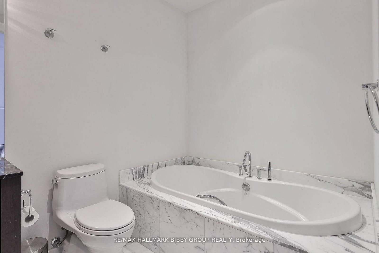 88 Davenport Road, Unit 308 thumbnail 24