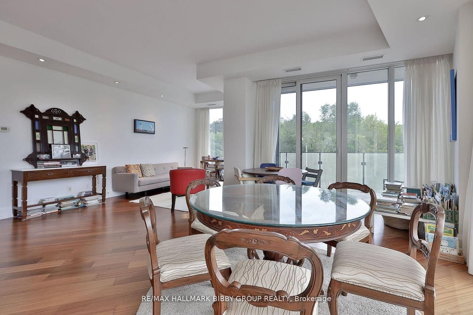 88 Davenport Road, Unit 308 thumbnail 6