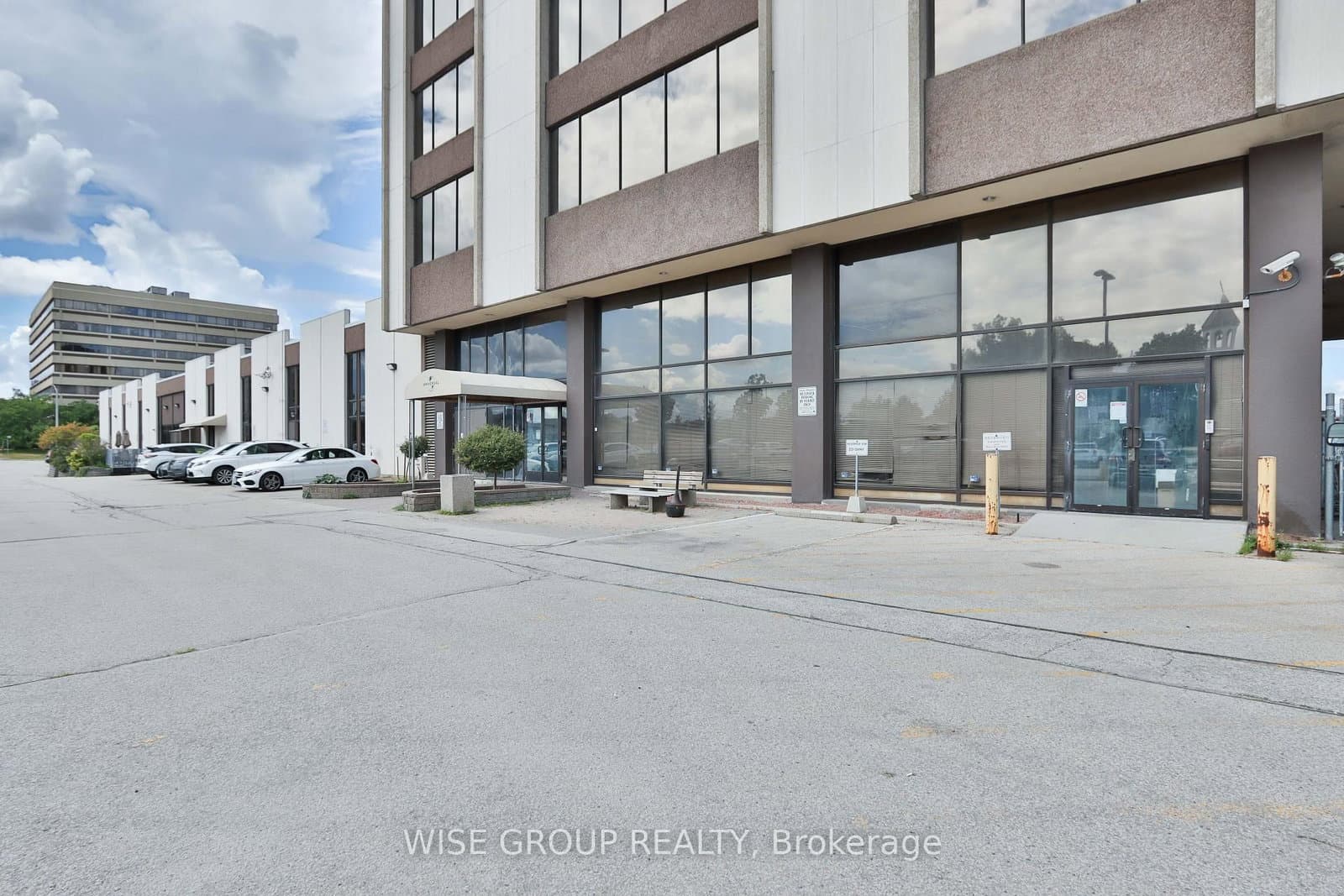 2450 Victoria Park Avenue, Unit 604 thumbnail 2
