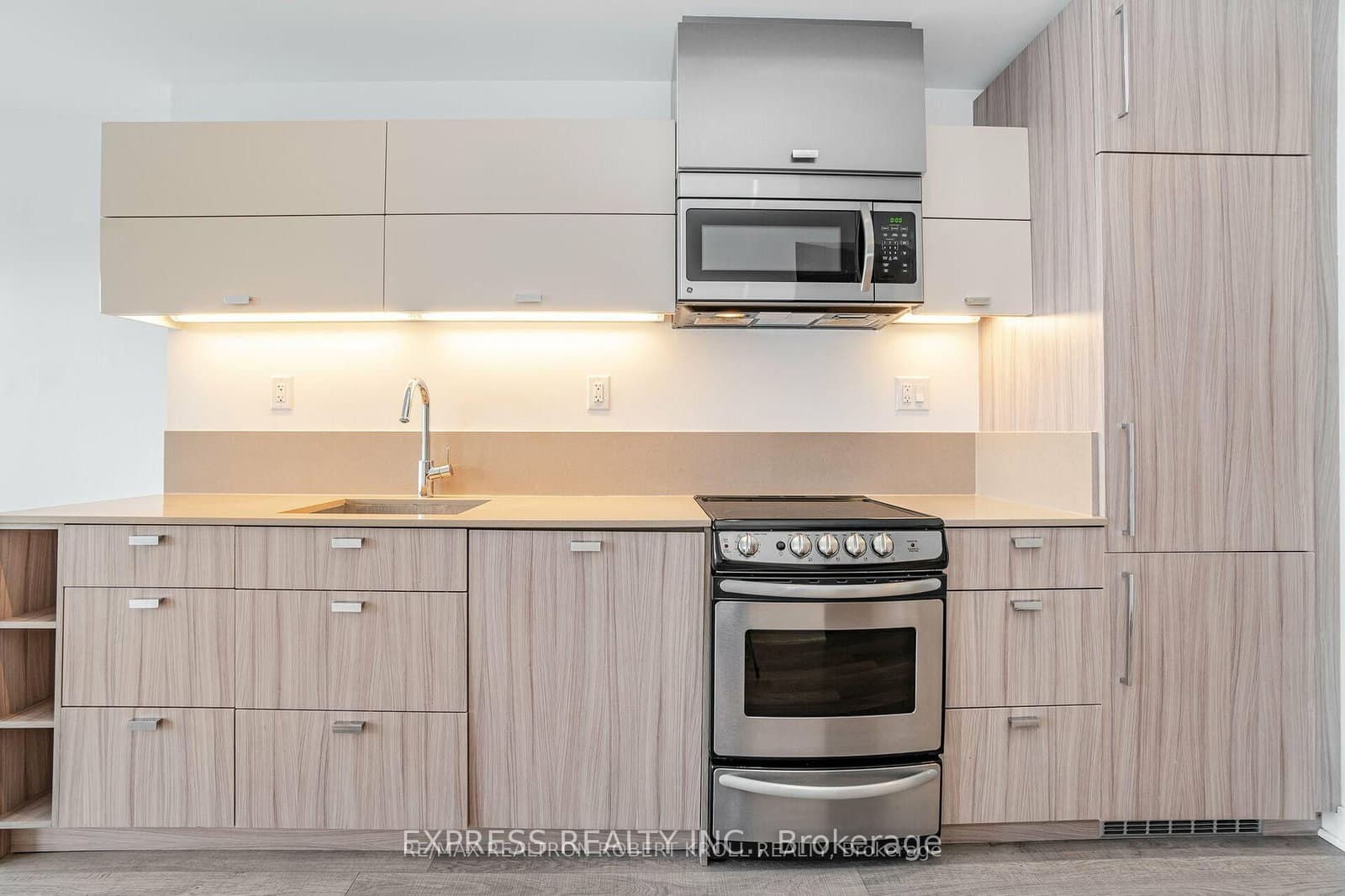 290 Adelaide Street W, Unit 1008 thumbnail 10